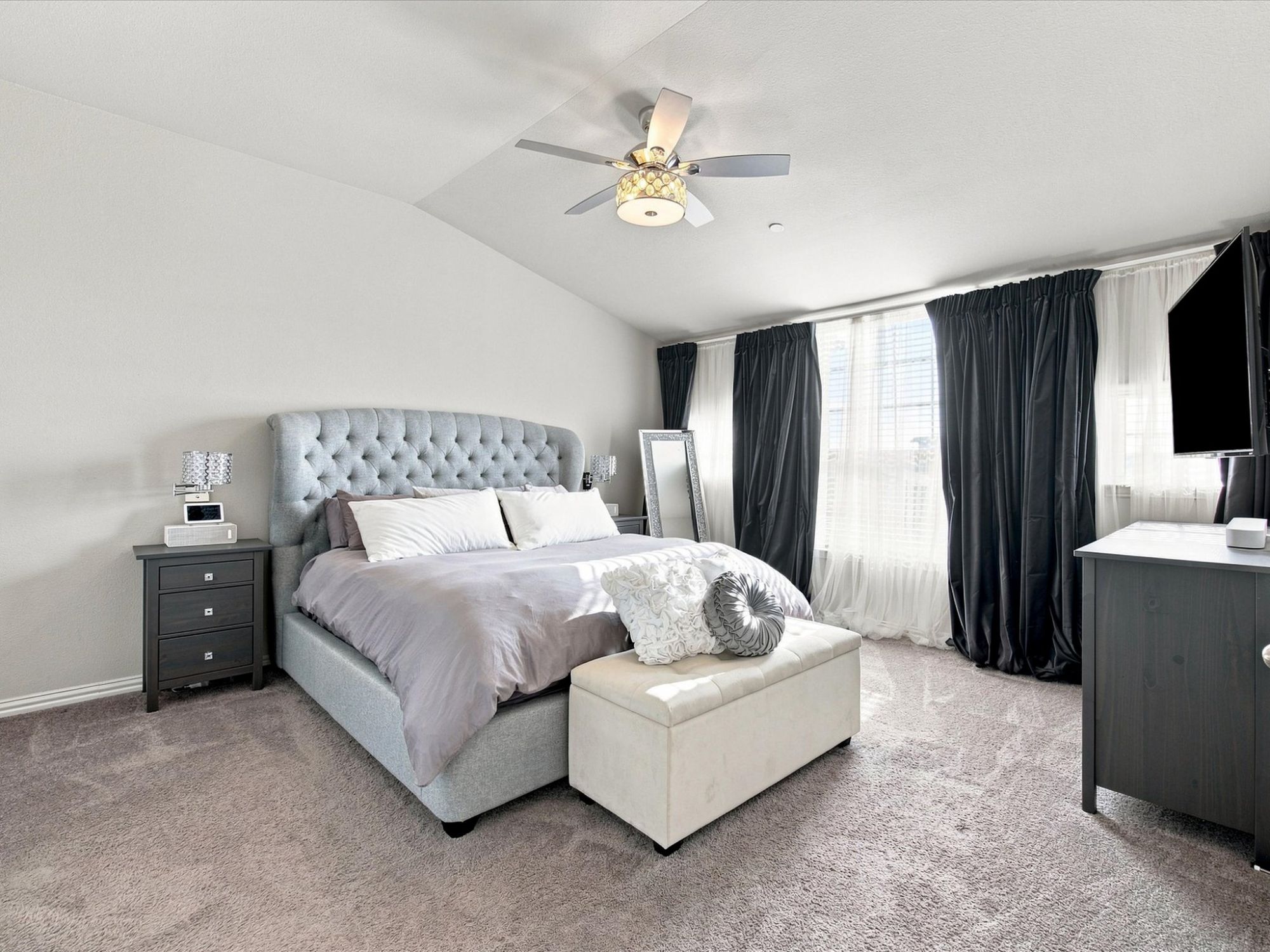 3049 Solana Circle