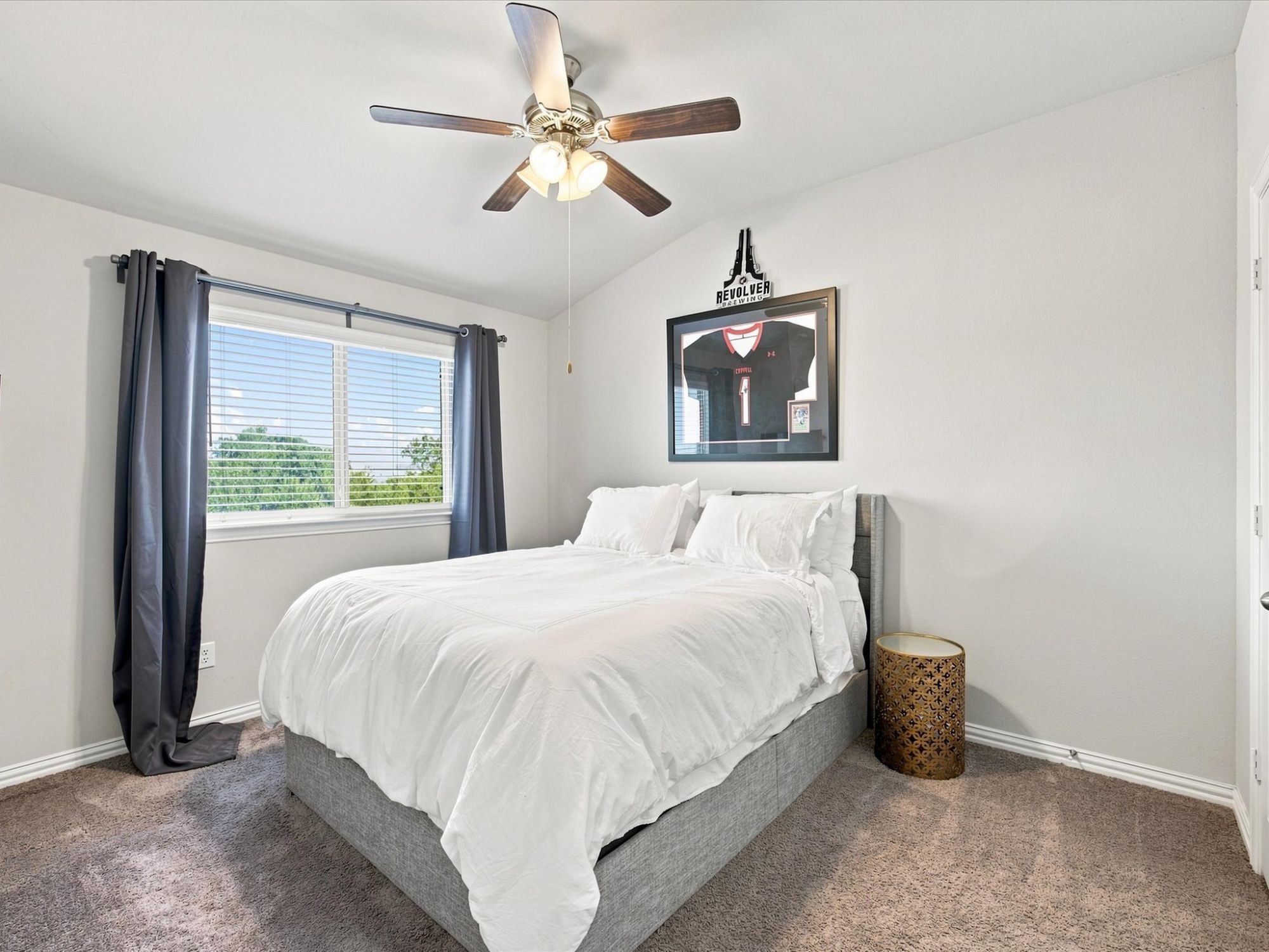 3049 Solana Circle