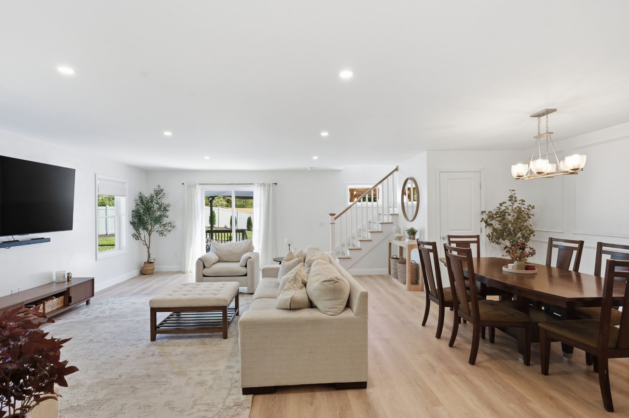 95 Buttonwoods Road