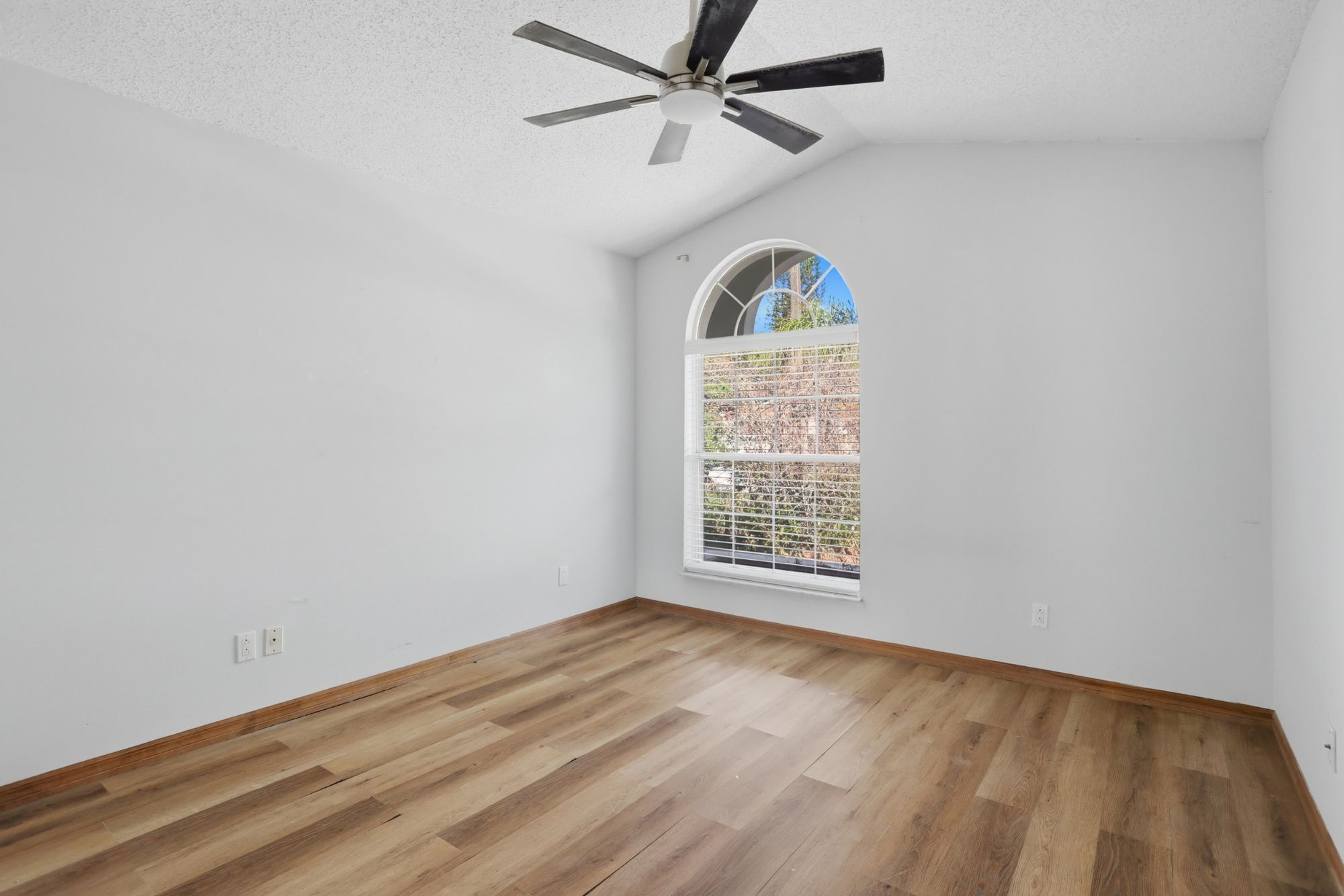 112 Augusta Circle