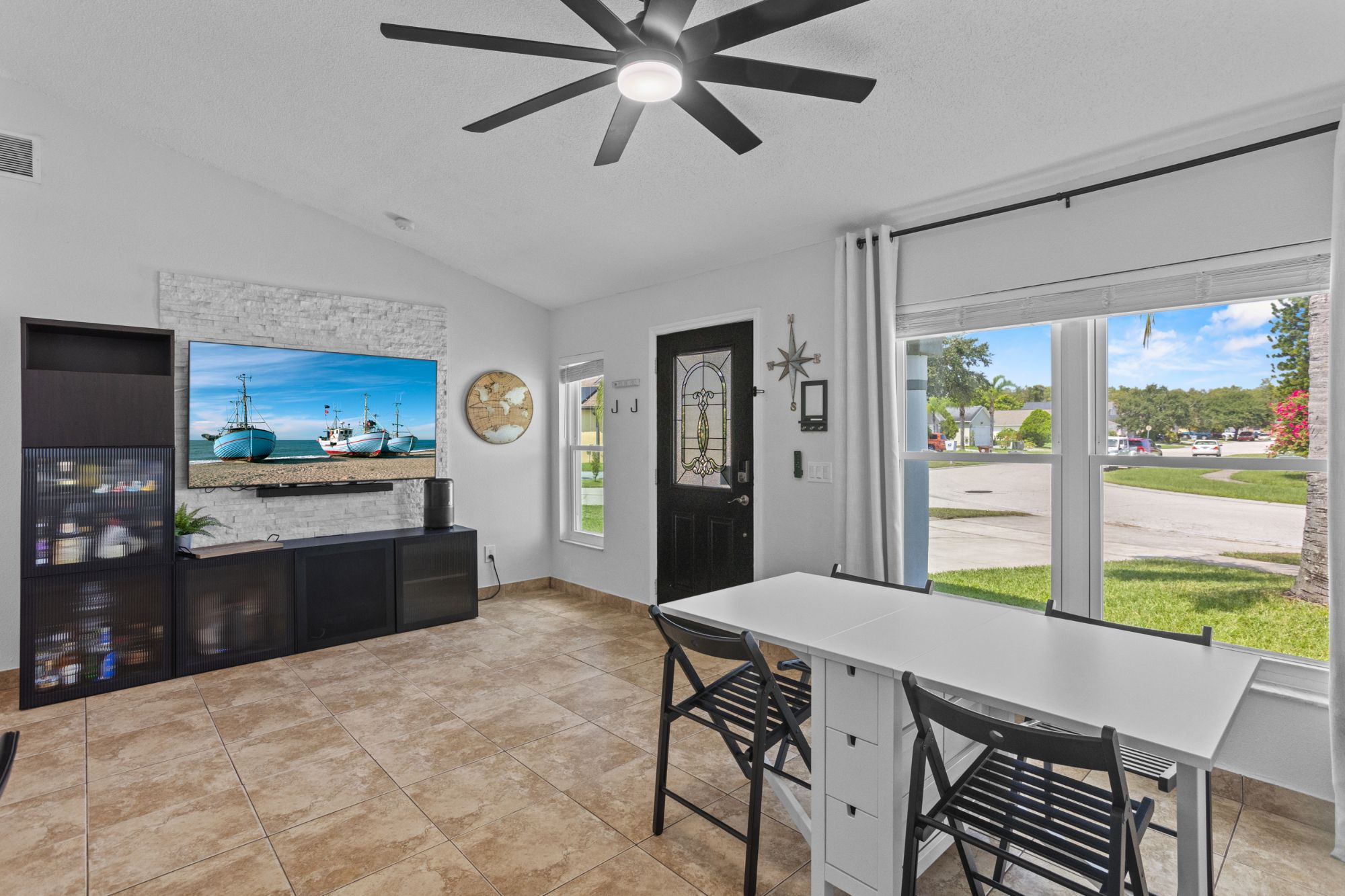 2239 Santa Lucia Street