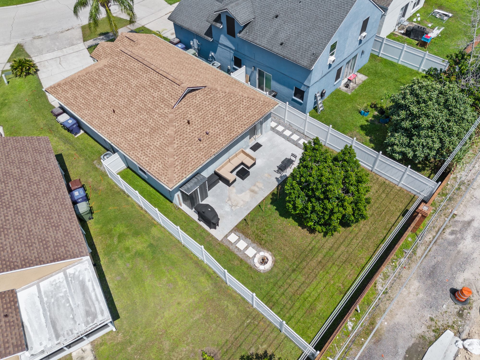 2239 Santa Lucia Street
