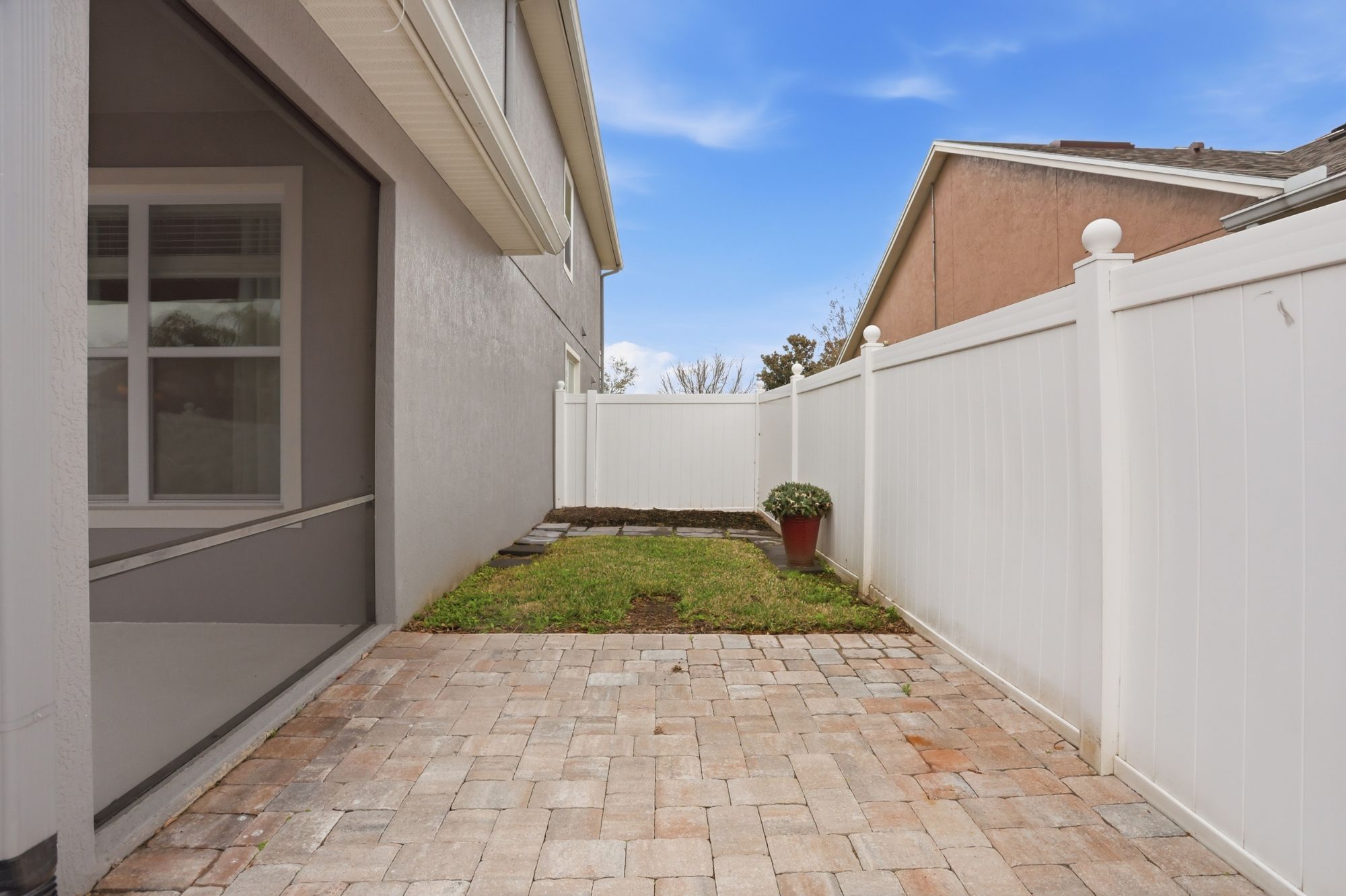13013 Overstreet Road