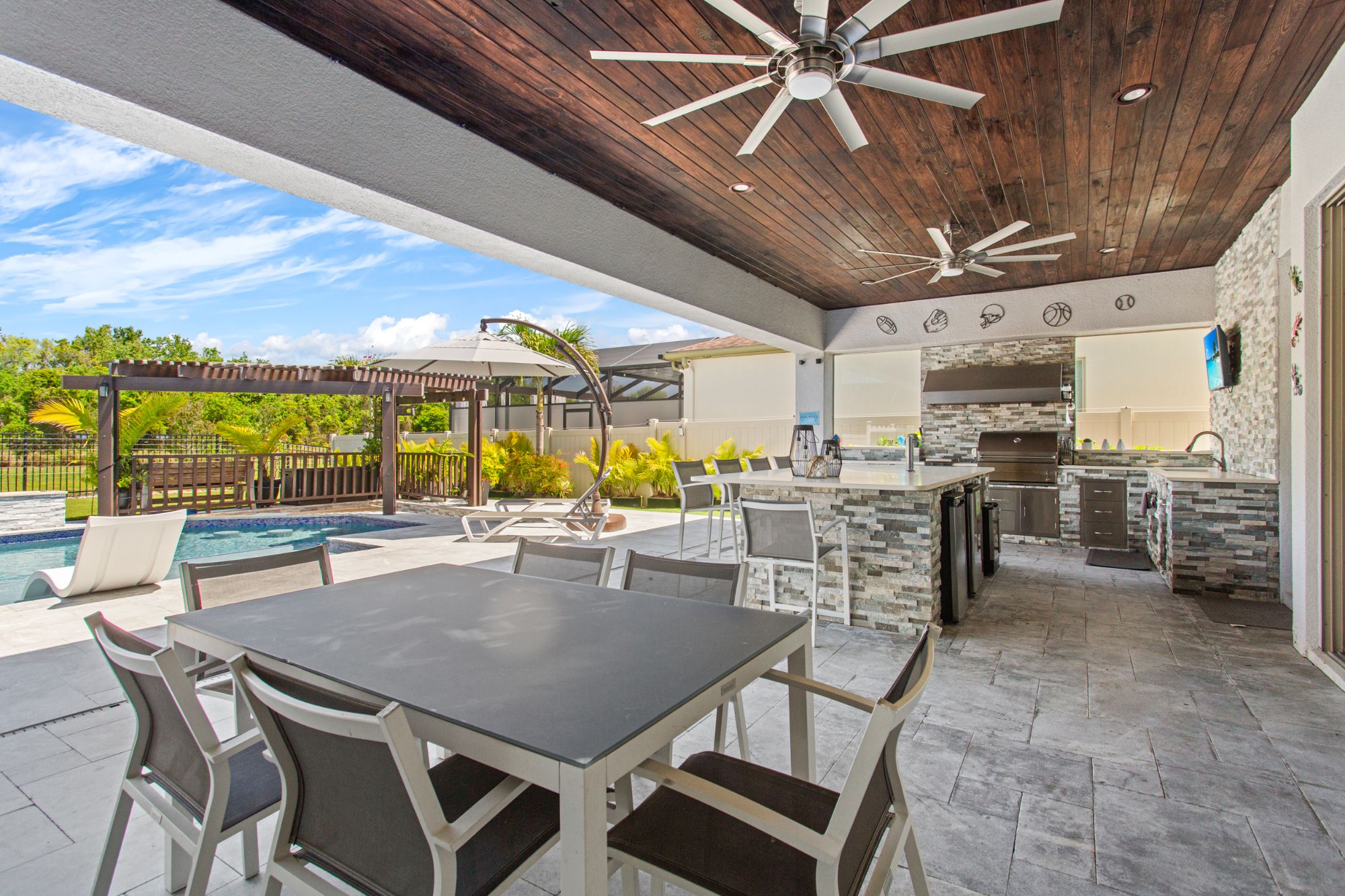 14384 Sunbridge Circle