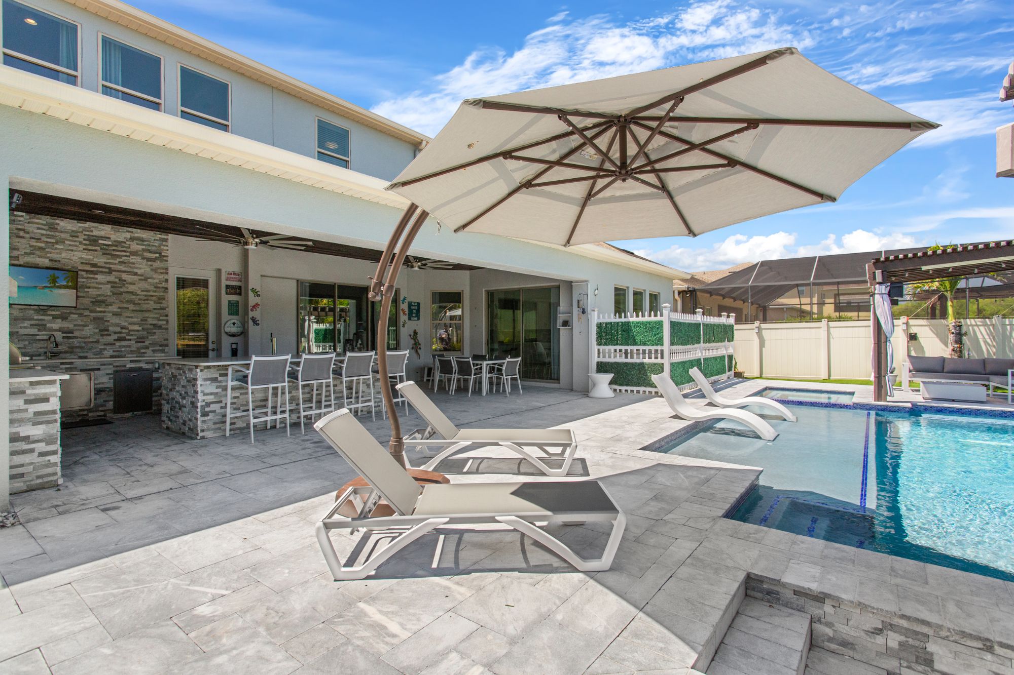 14384 Sunbridge Circle