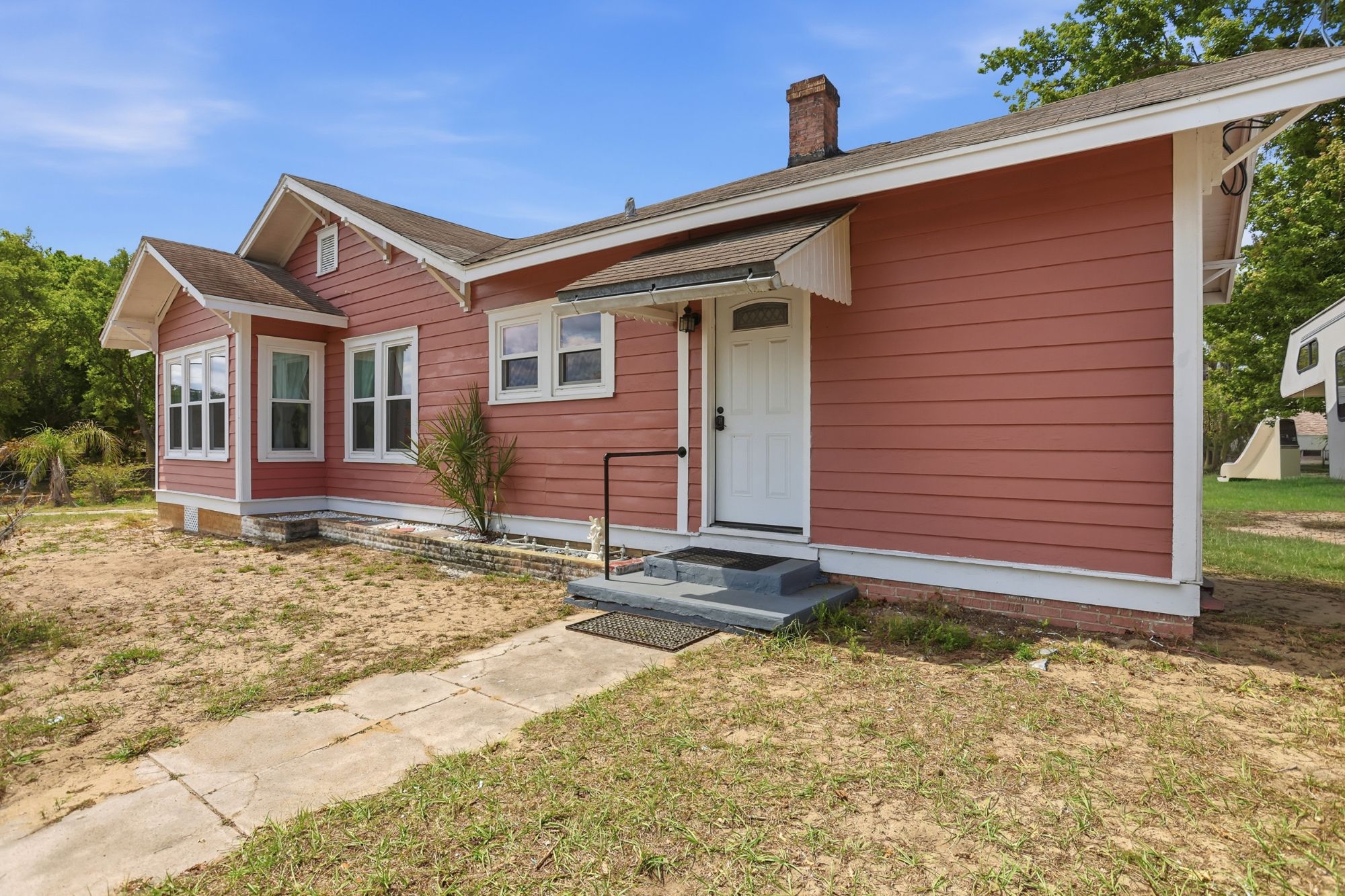 18 E. Orange St.