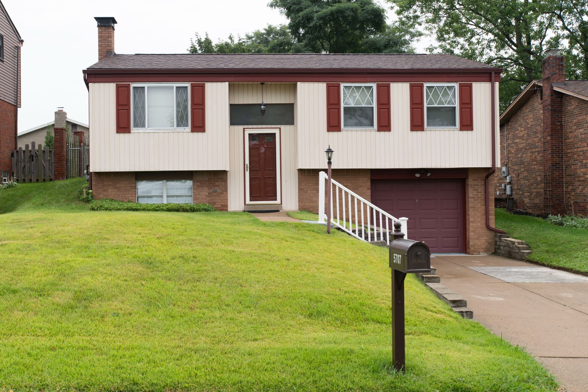 5707 Broad Street
