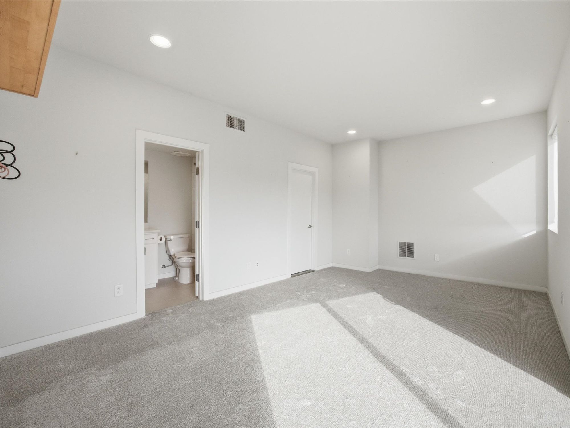 2802 Lee Street