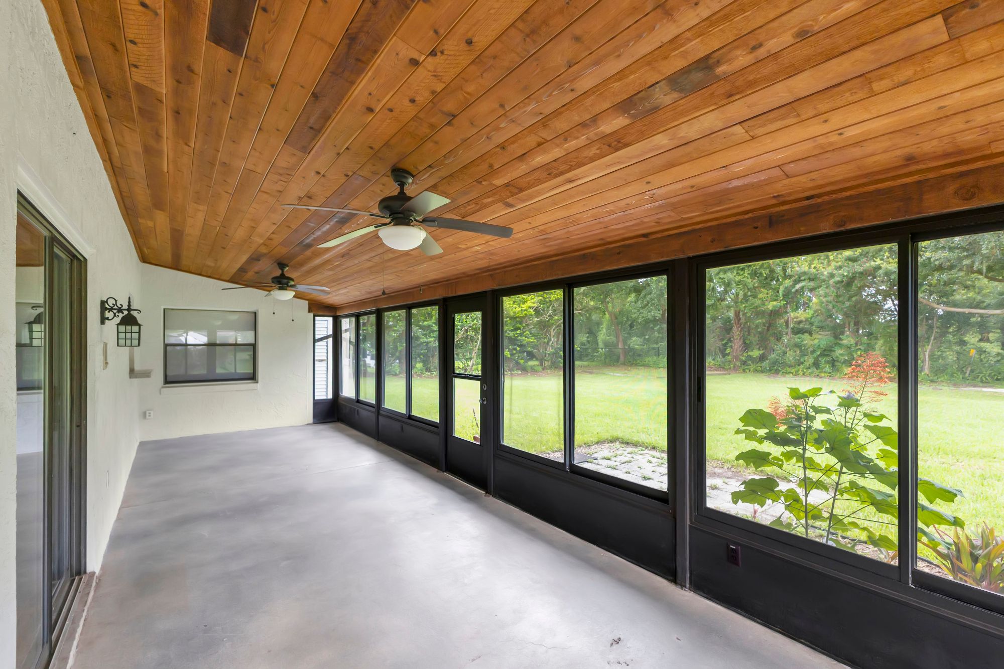 3292 Majestic Oak Drive