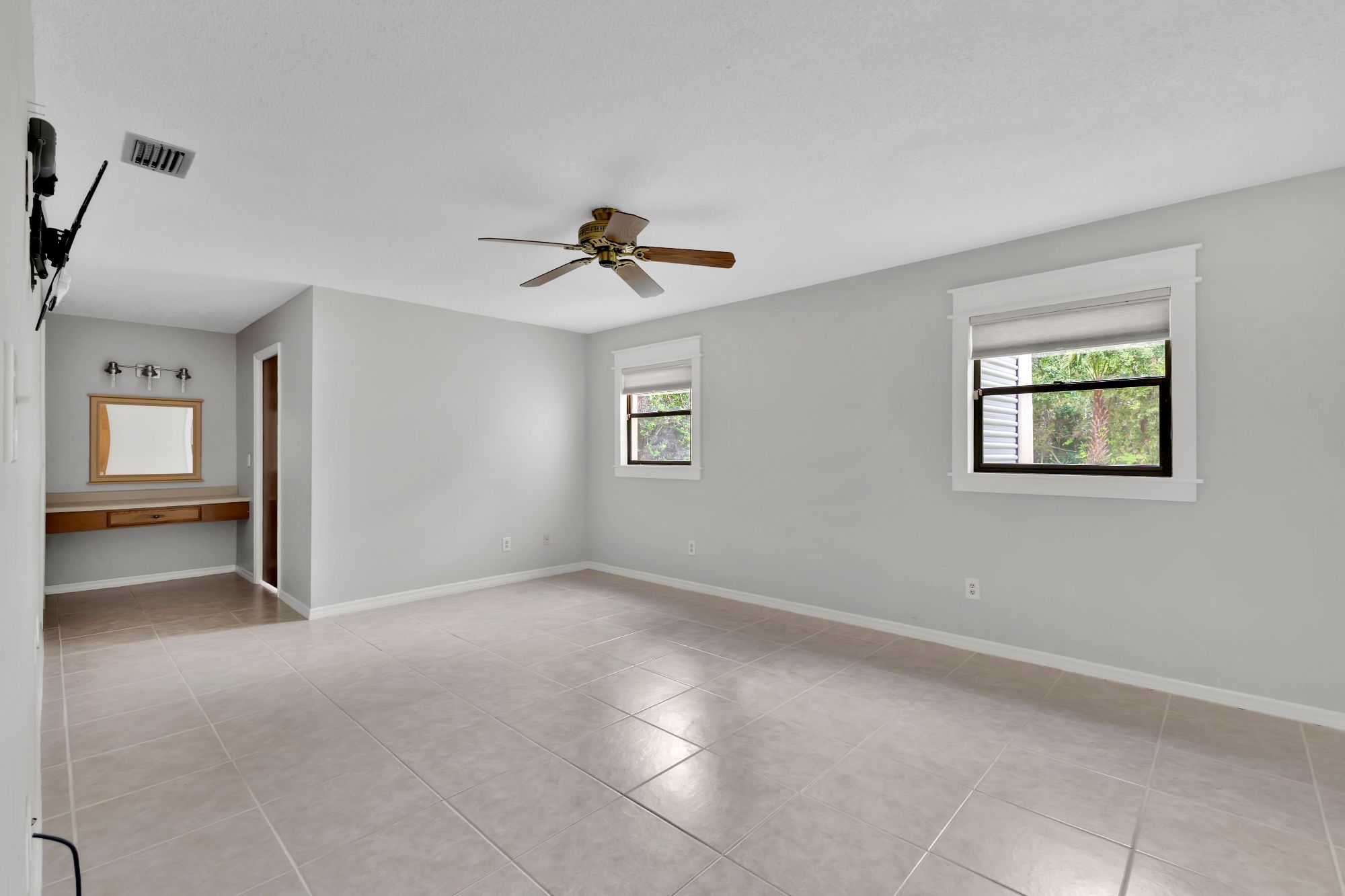 3292 Majestic Oak Drive