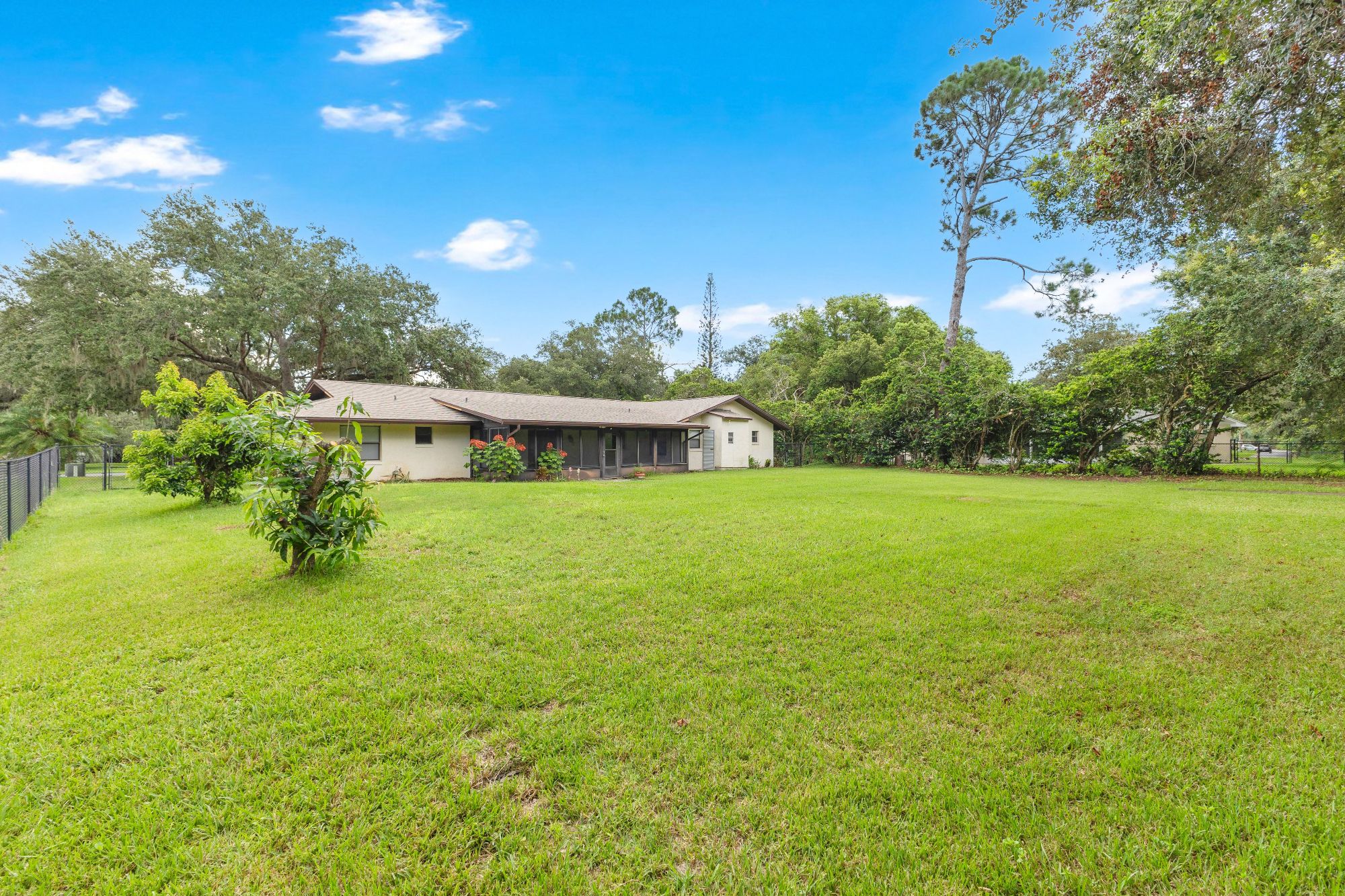 3292 Majestic Oak Drive
