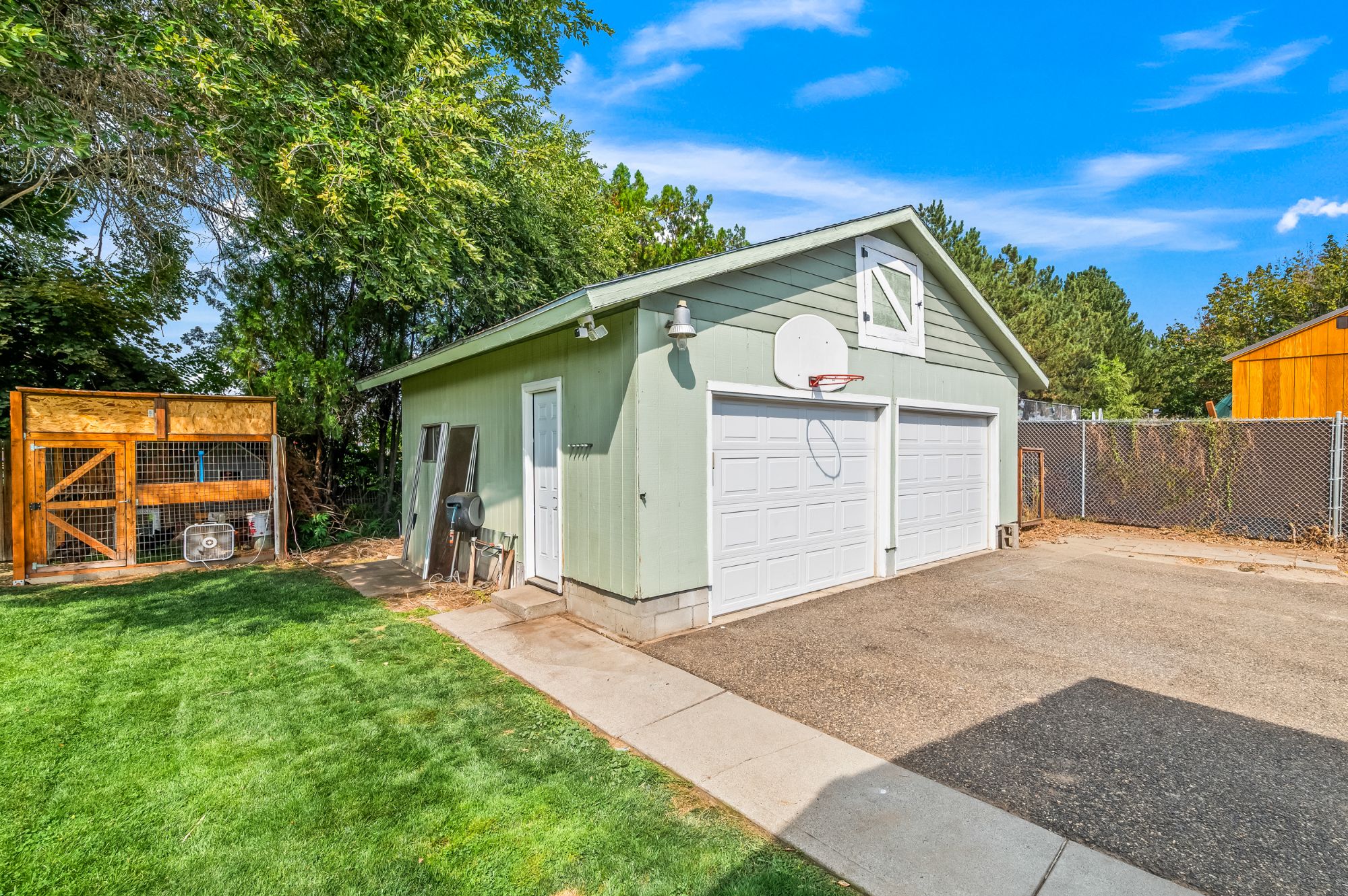 225 1st Street Southeast