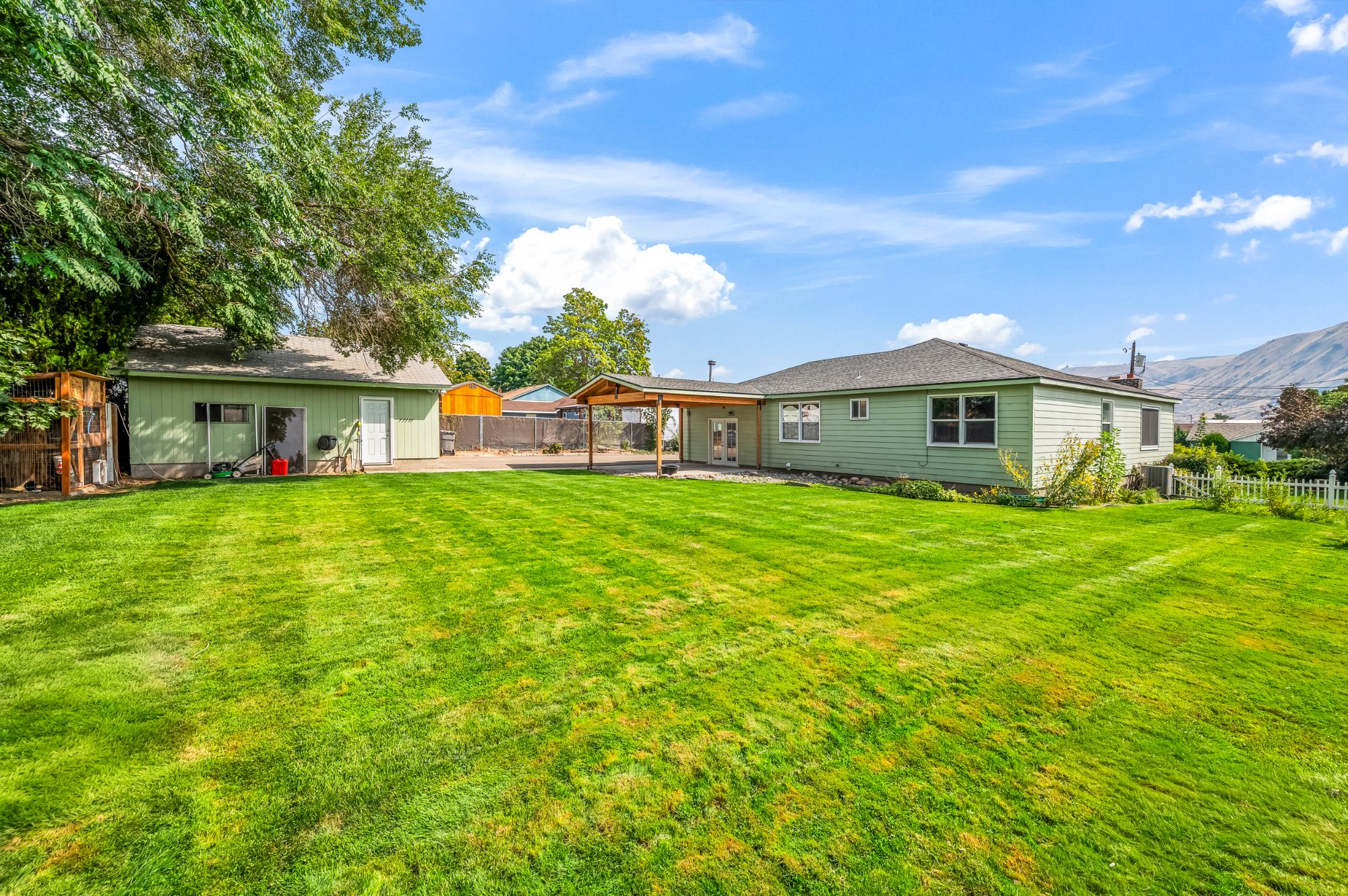 225 1st Street Southeast