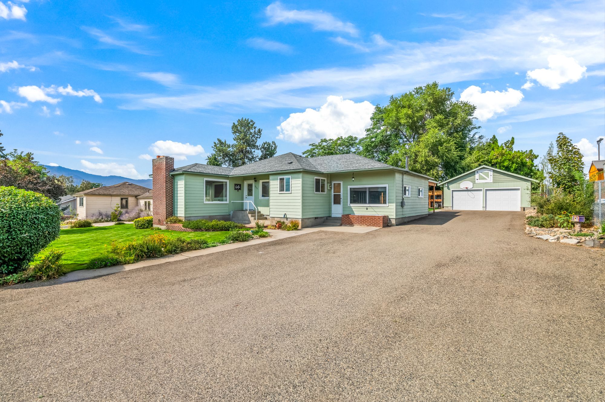 225 1st Street Southeast