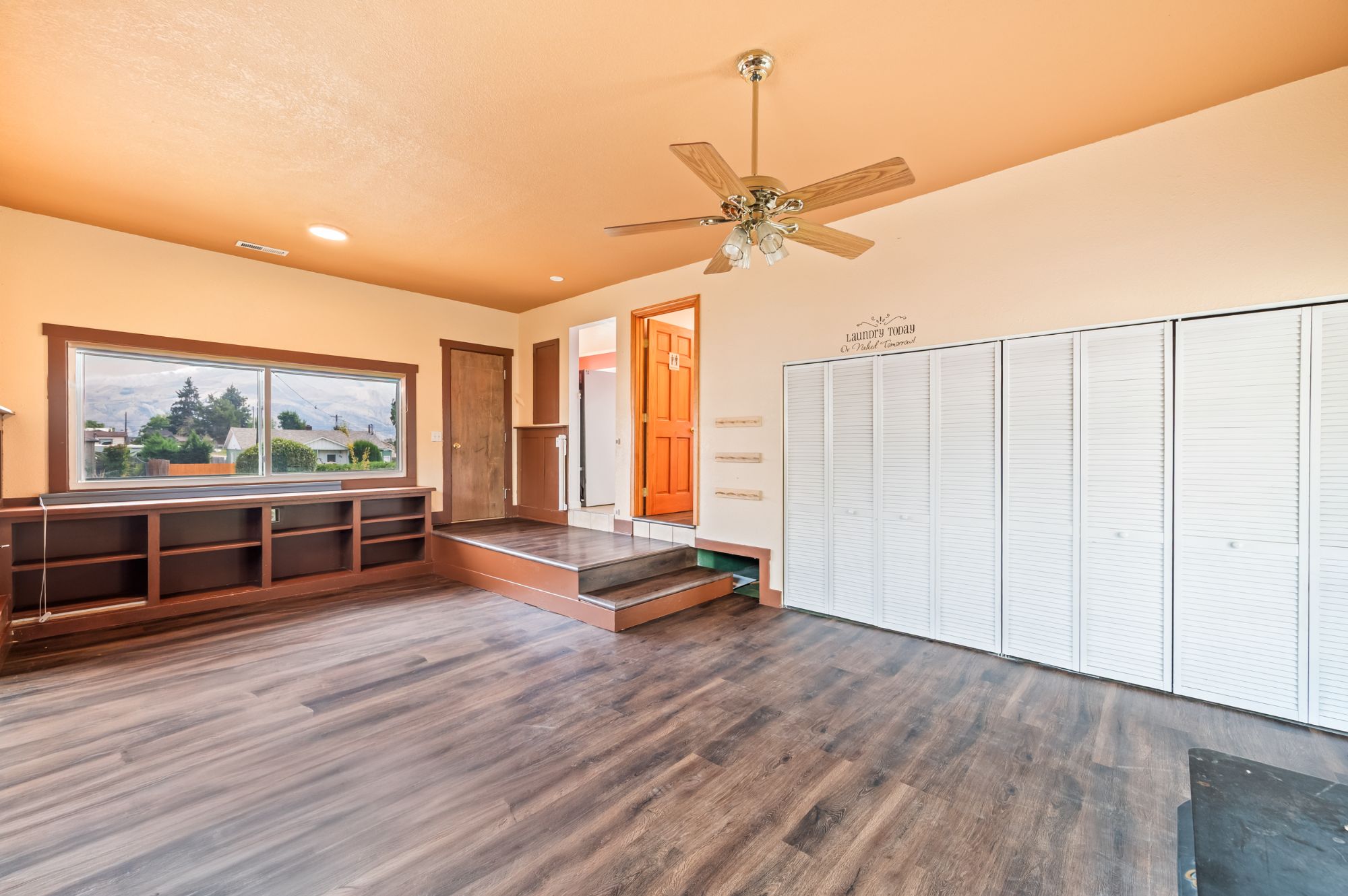 225 1st Street Southeast