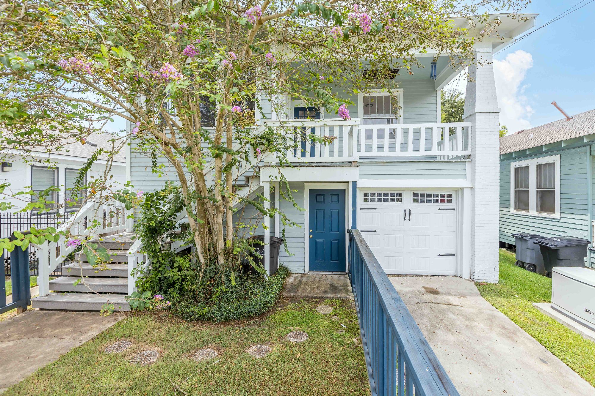 558 Arlington Ave