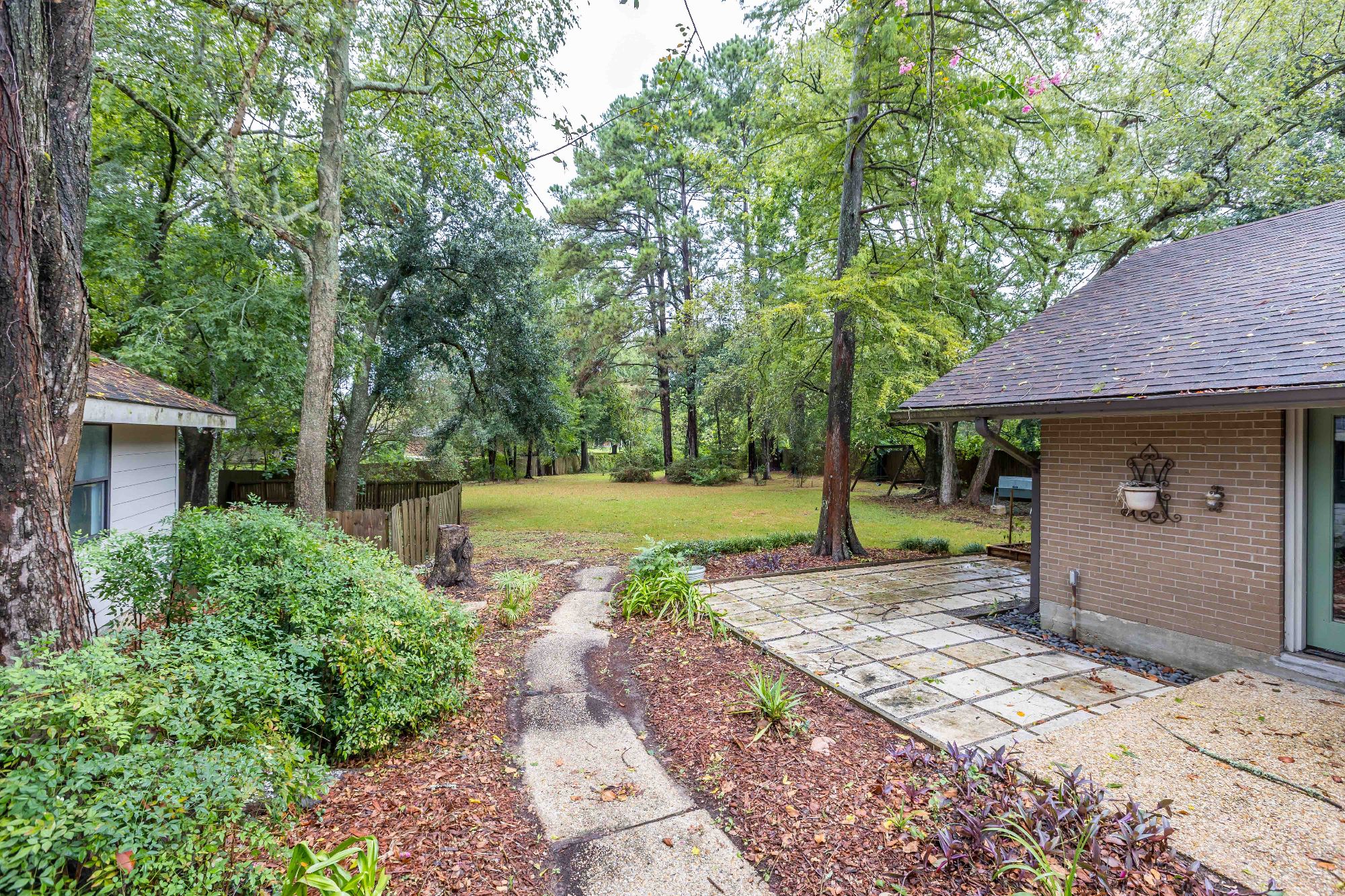 7601 Amesbury Circle