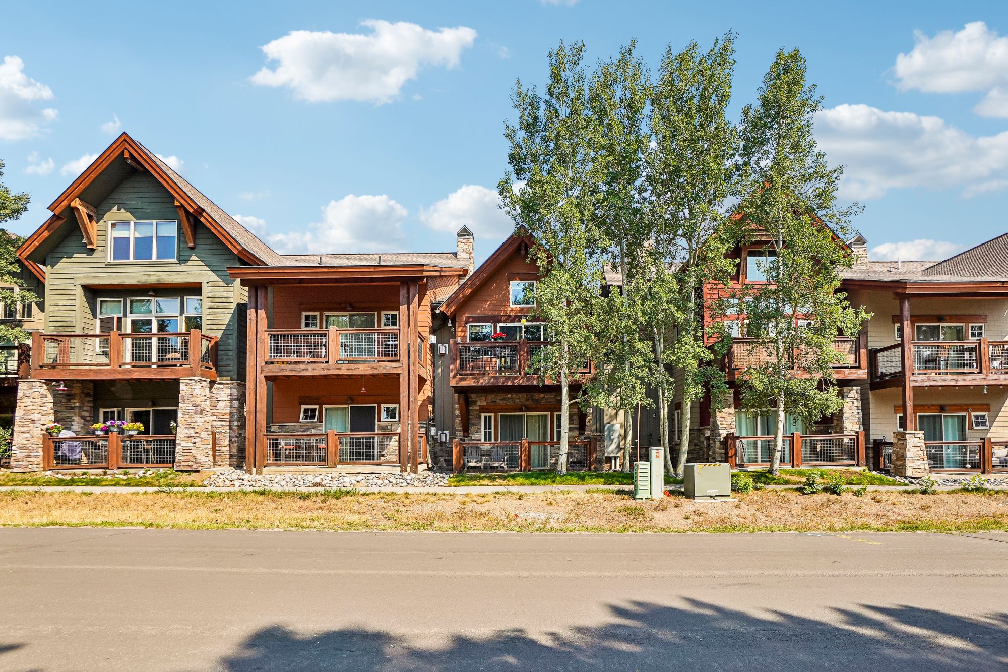 801 Lakepoint Drive #B17