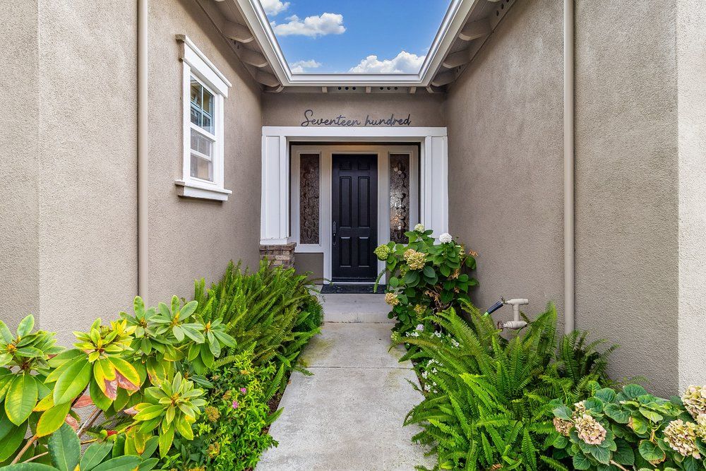 1700 Ashbourne Place