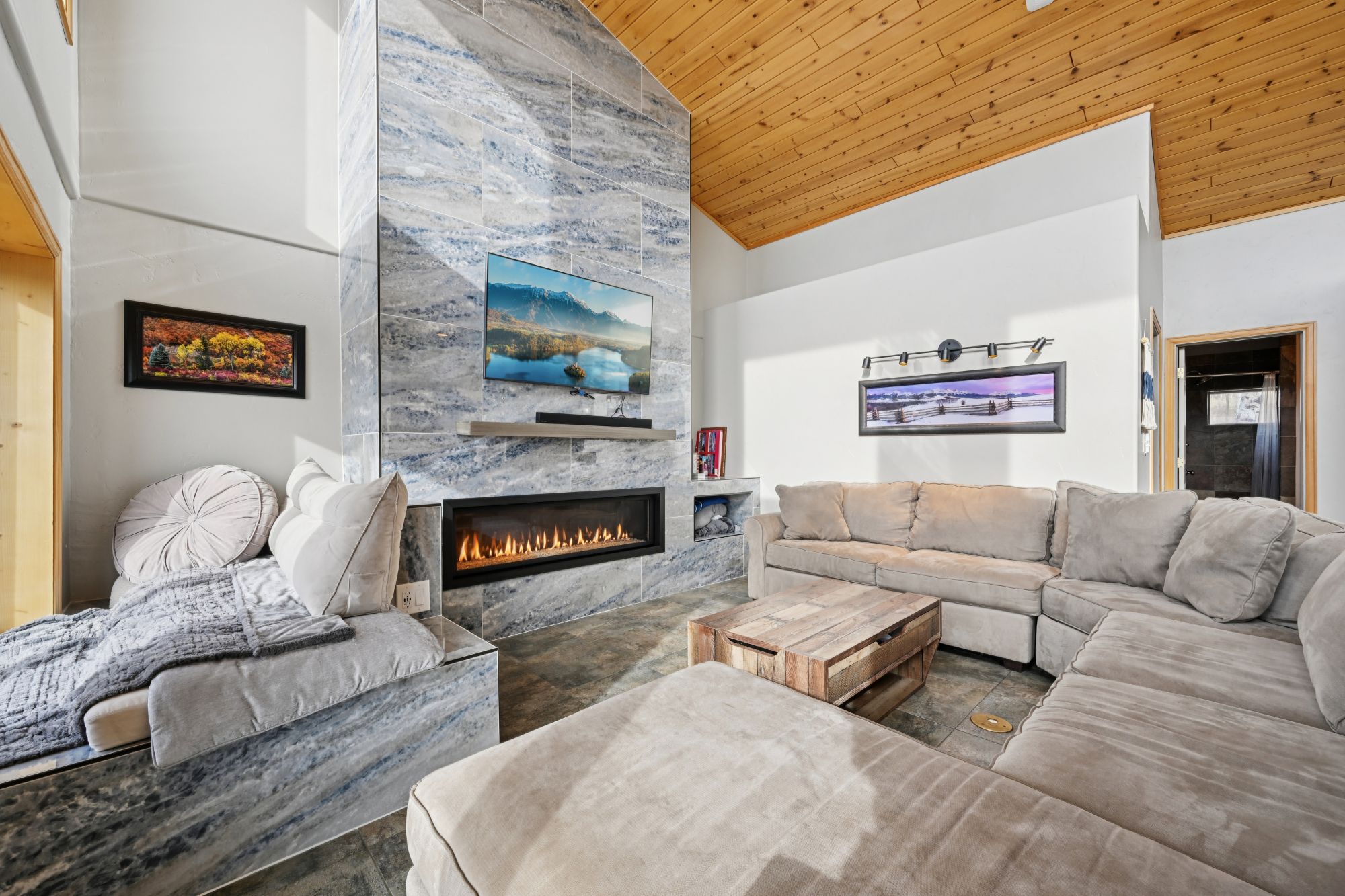 1499 Sheep Ridge Road