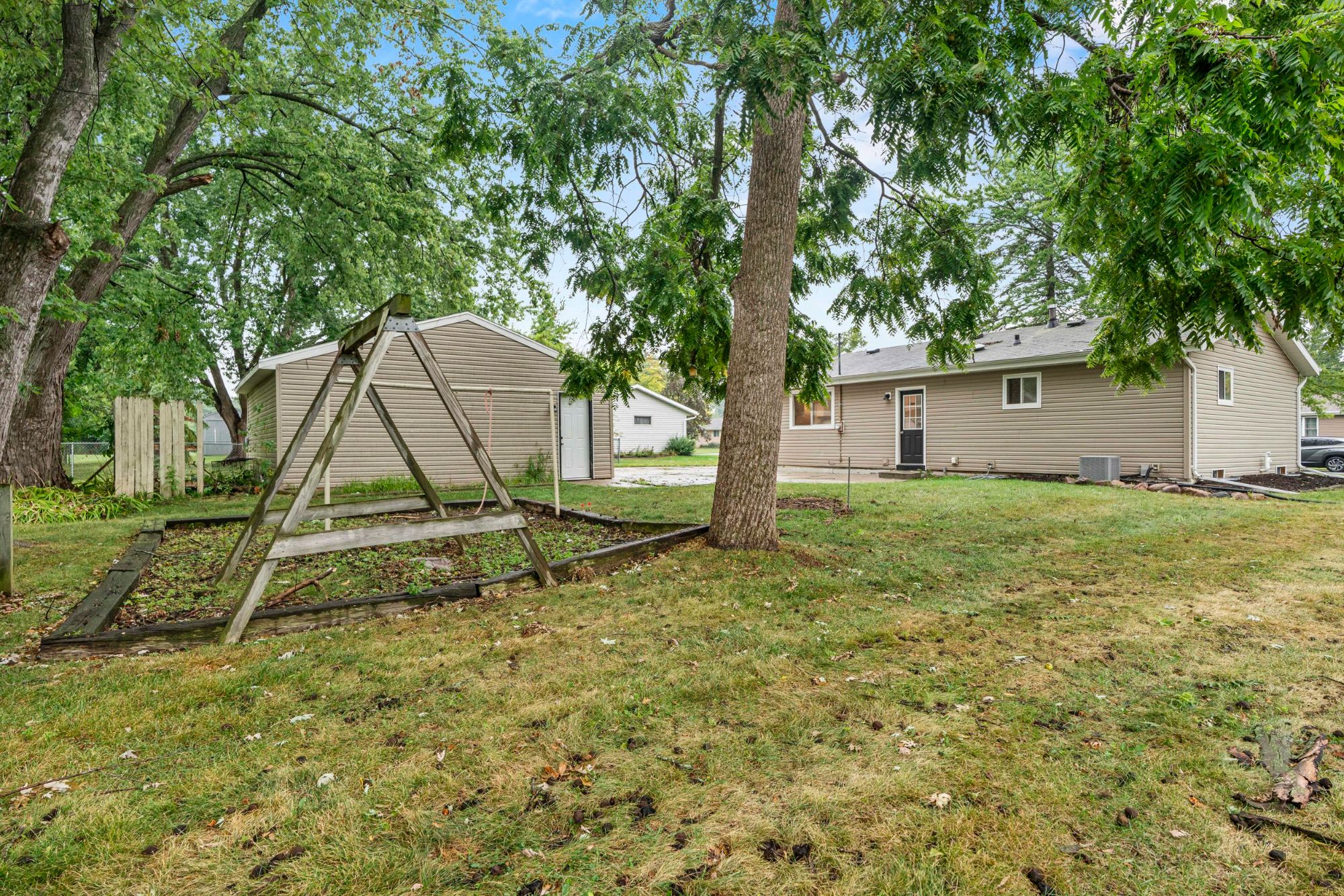 1200 Fieldcrest Drive