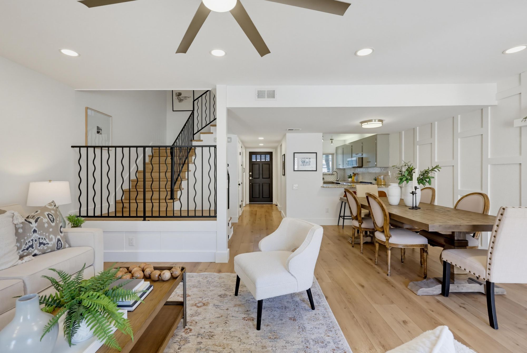 4339 Loma Riviera Court