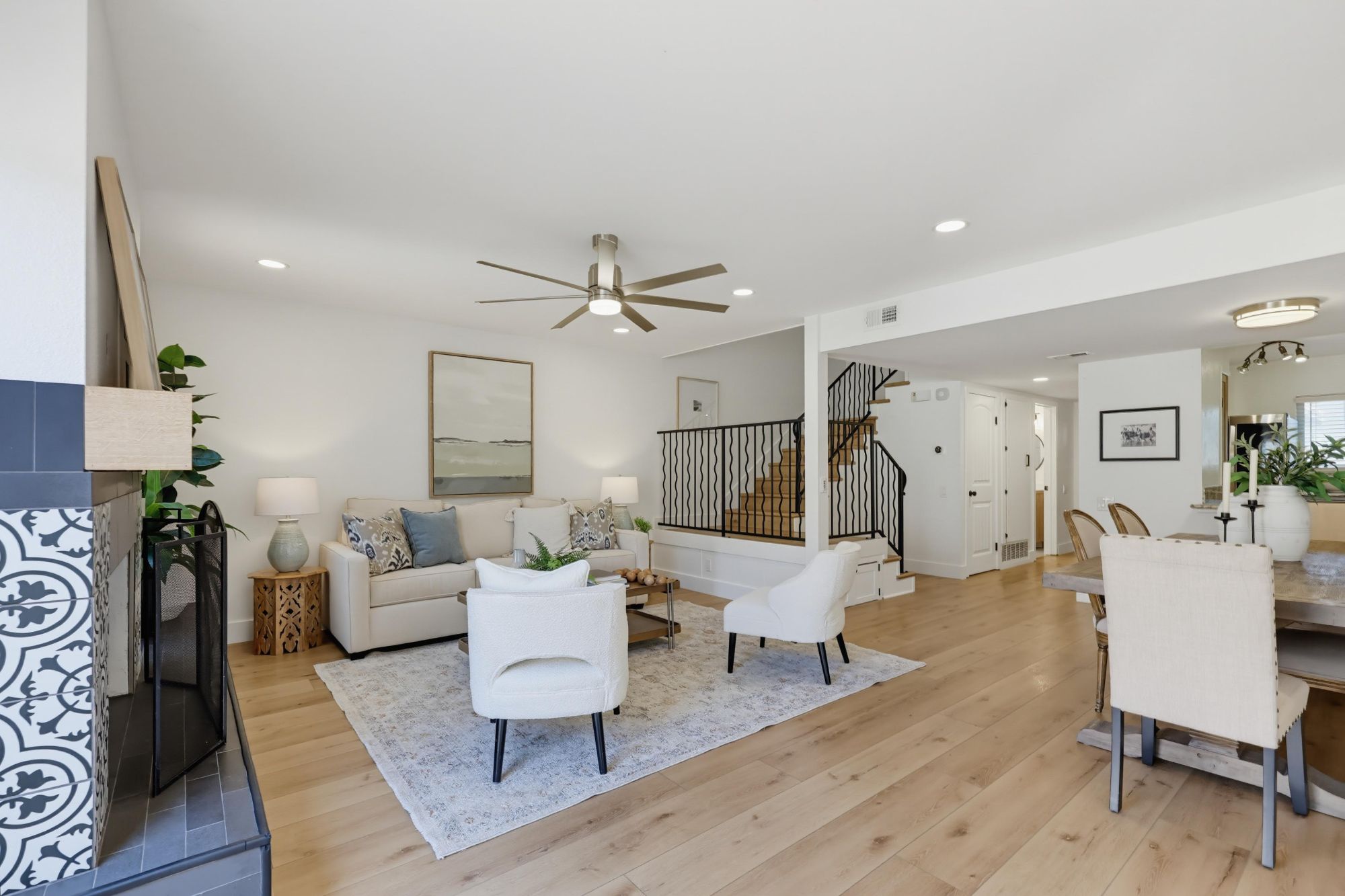 4339 Loma Riviera Court