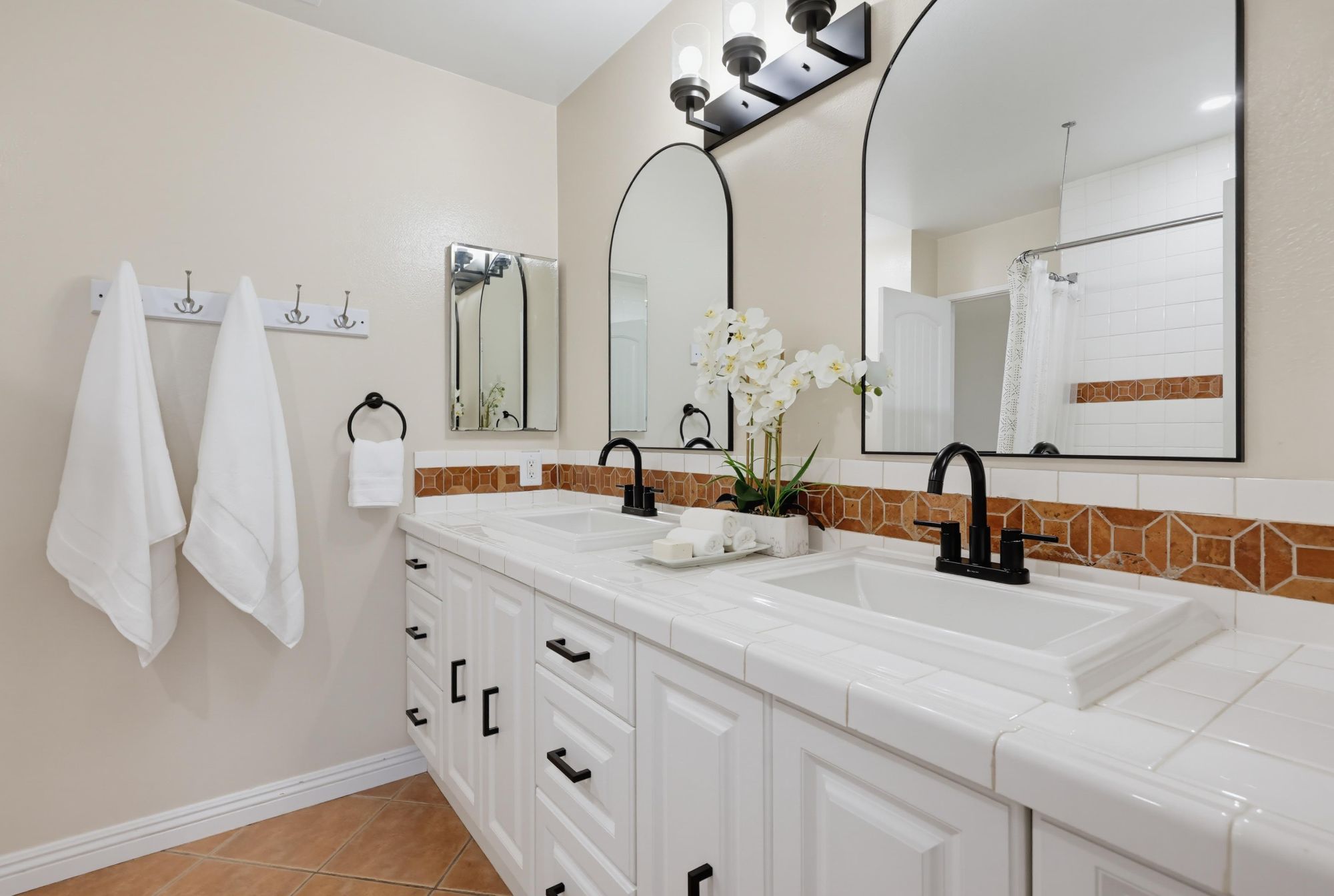 4339 Loma Riviera Court