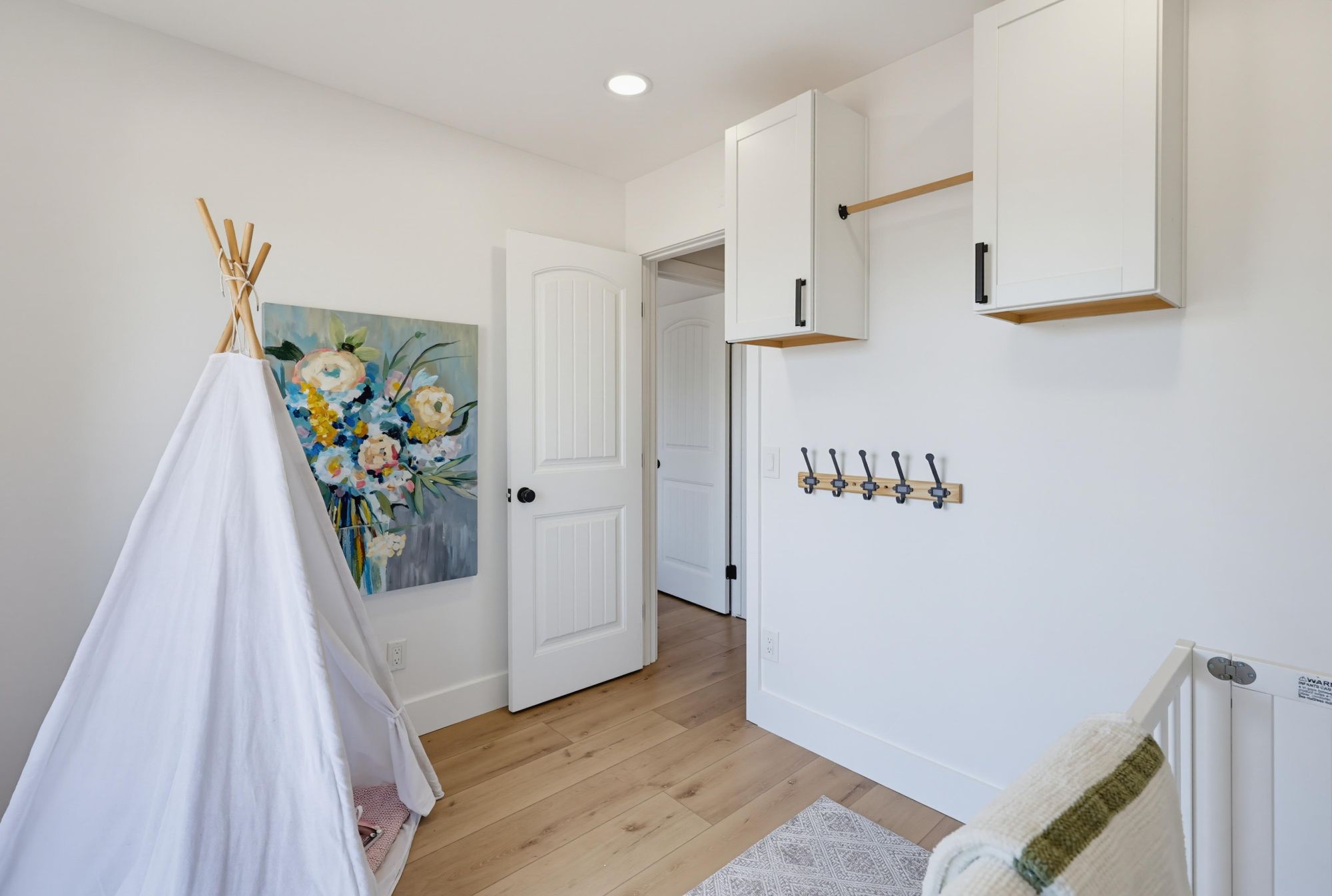 4339 Loma Riviera Court