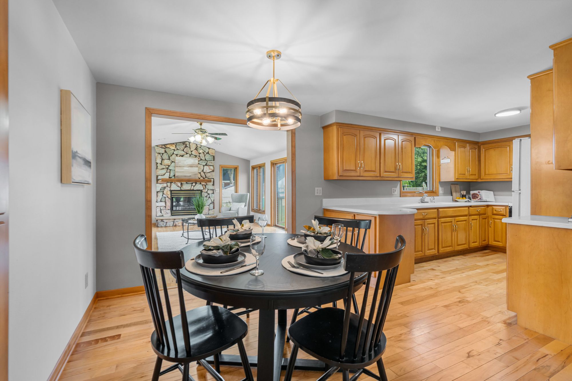 2027 Hillview Drive
