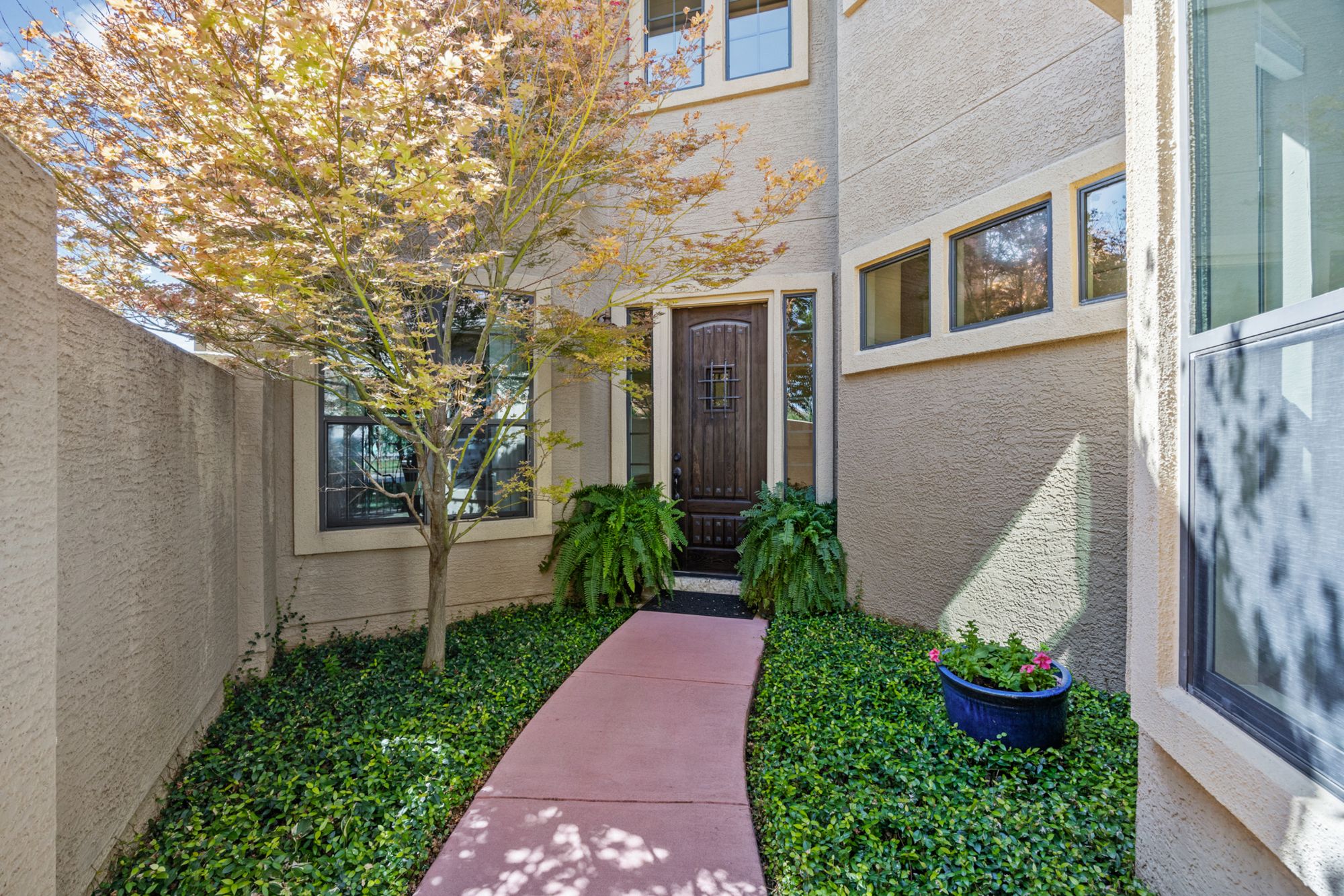 410 Indianwood Drive
