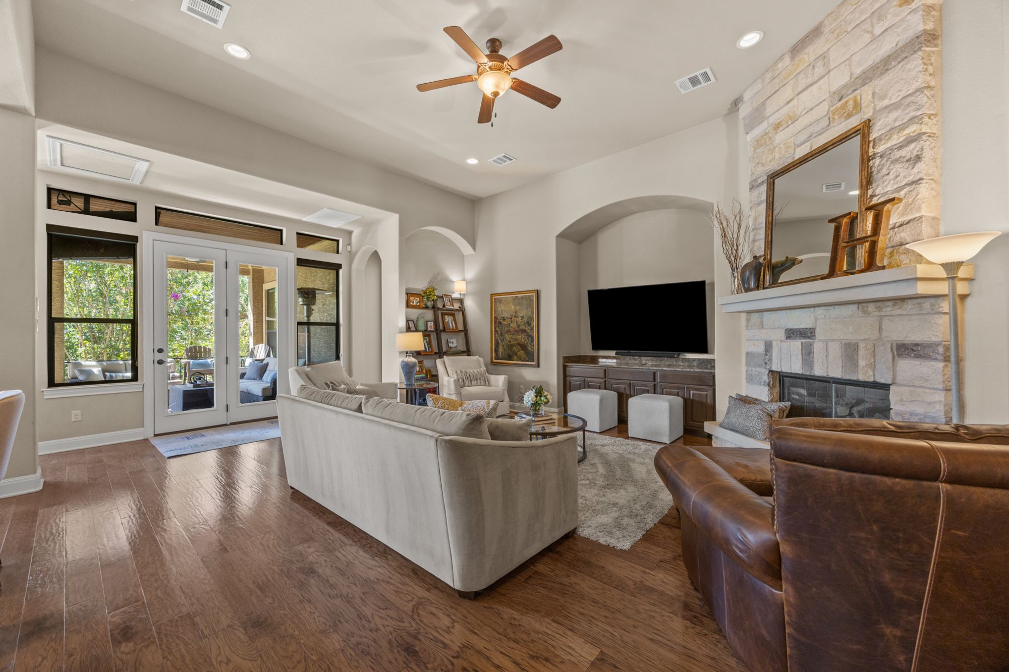 410 Indianwood Drive