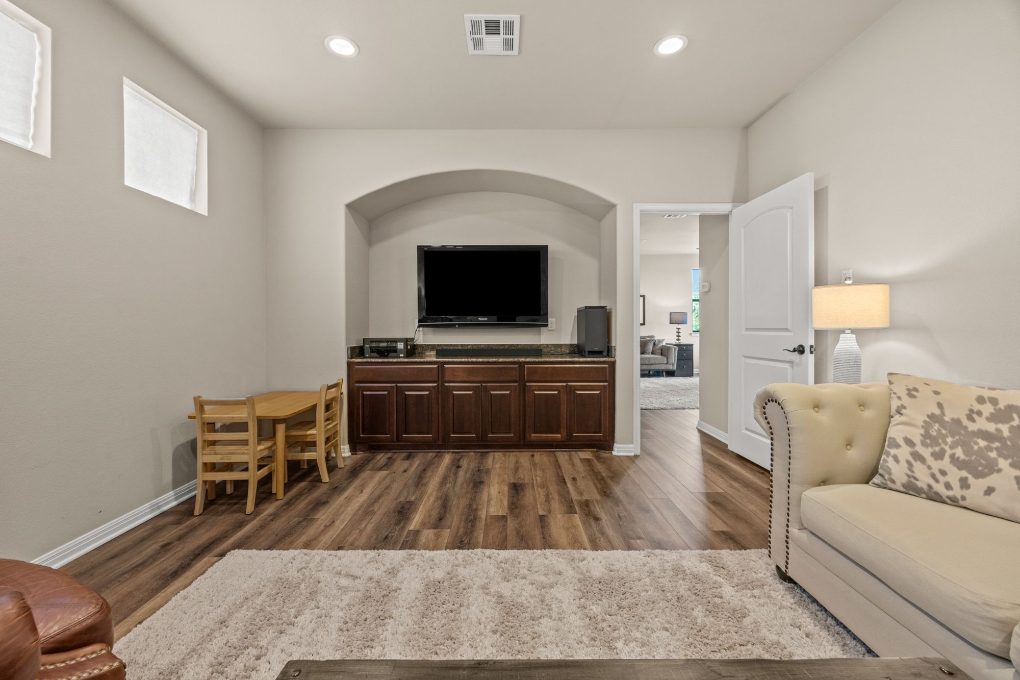 410 Indianwood Drive