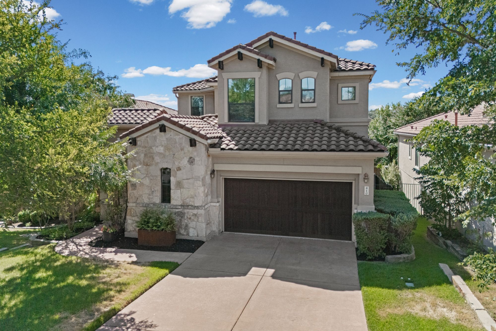 410 Indianwood Drive