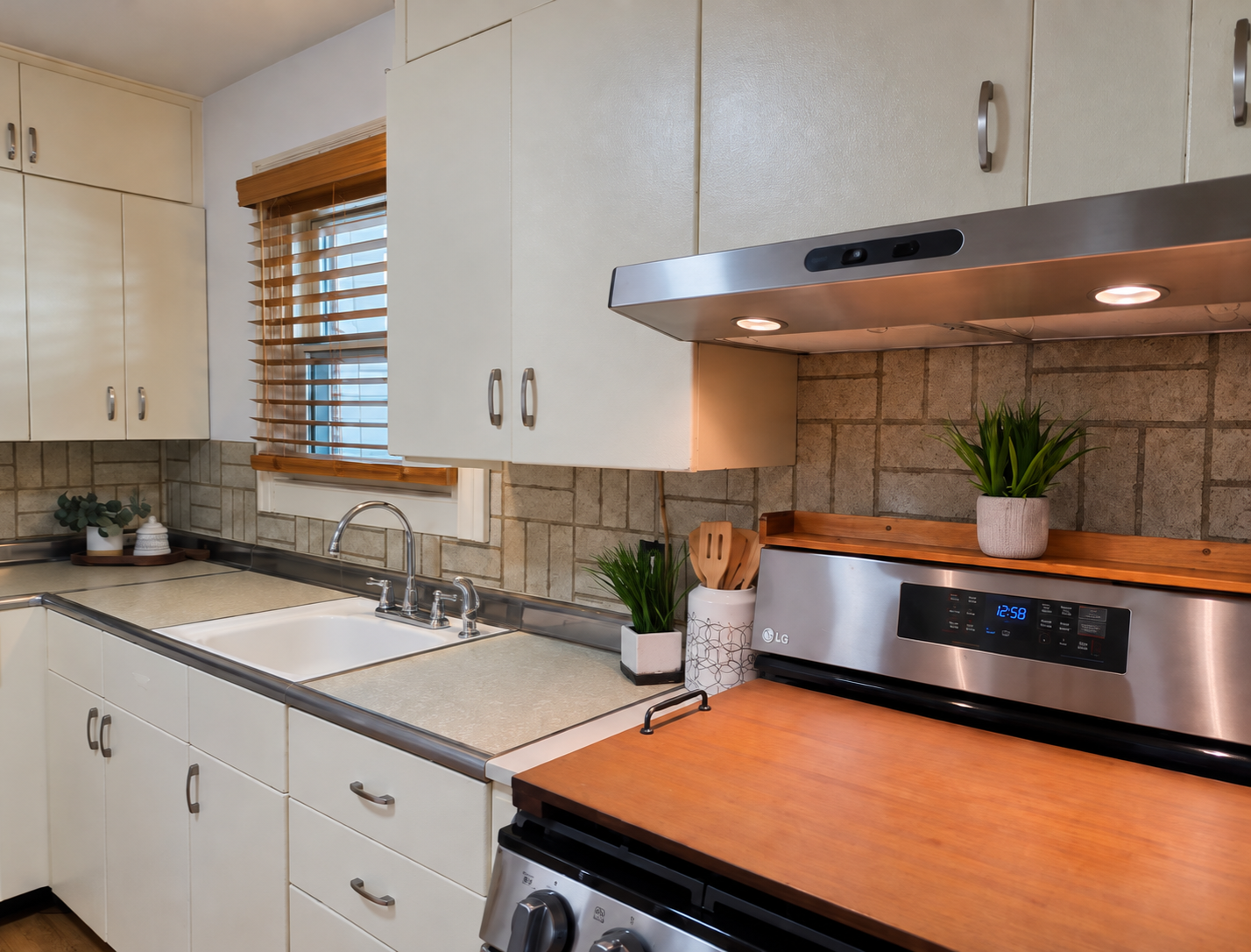 1131 Rockwood Avenue