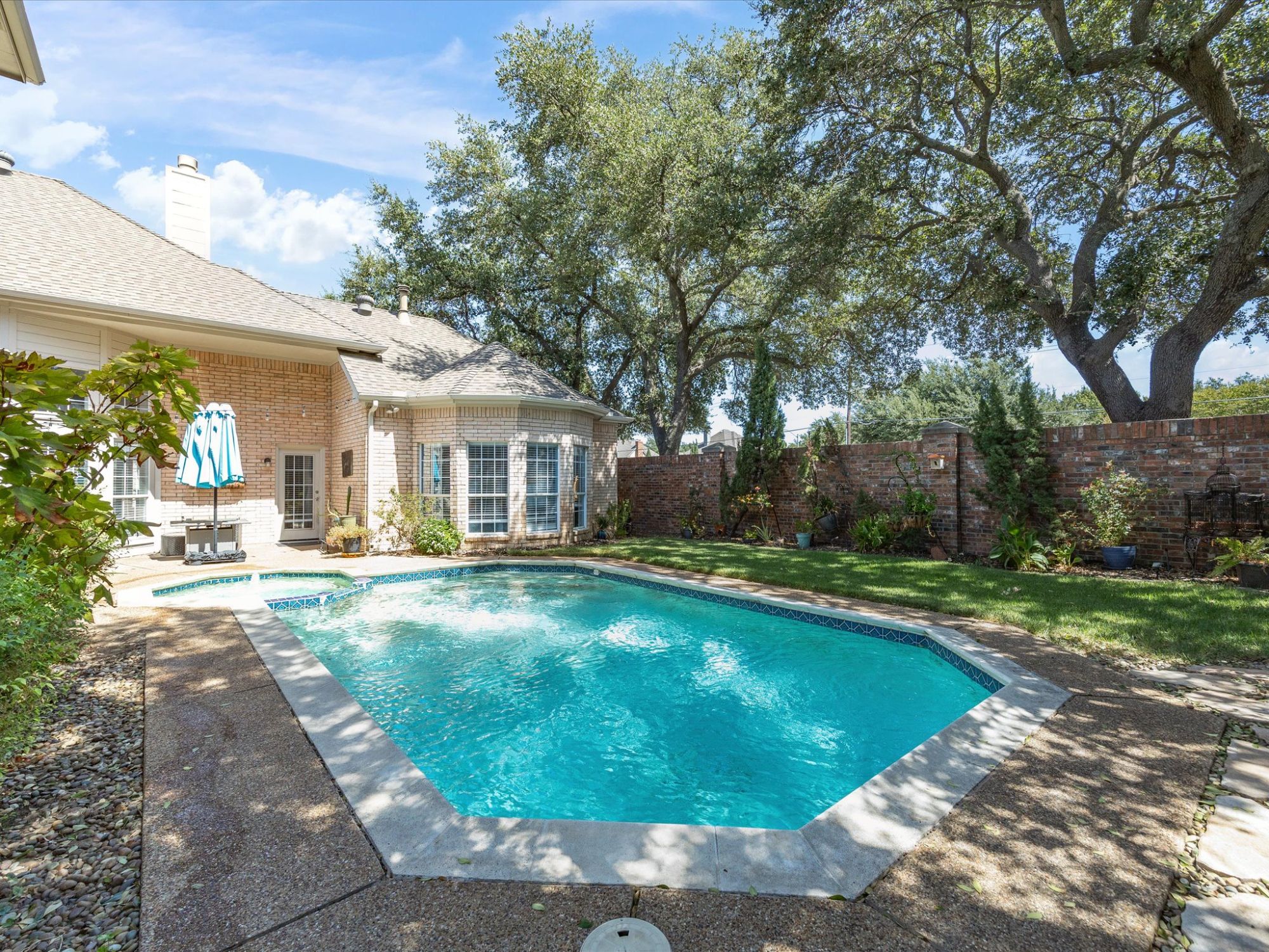 6400 Bermuda Dunes Drive