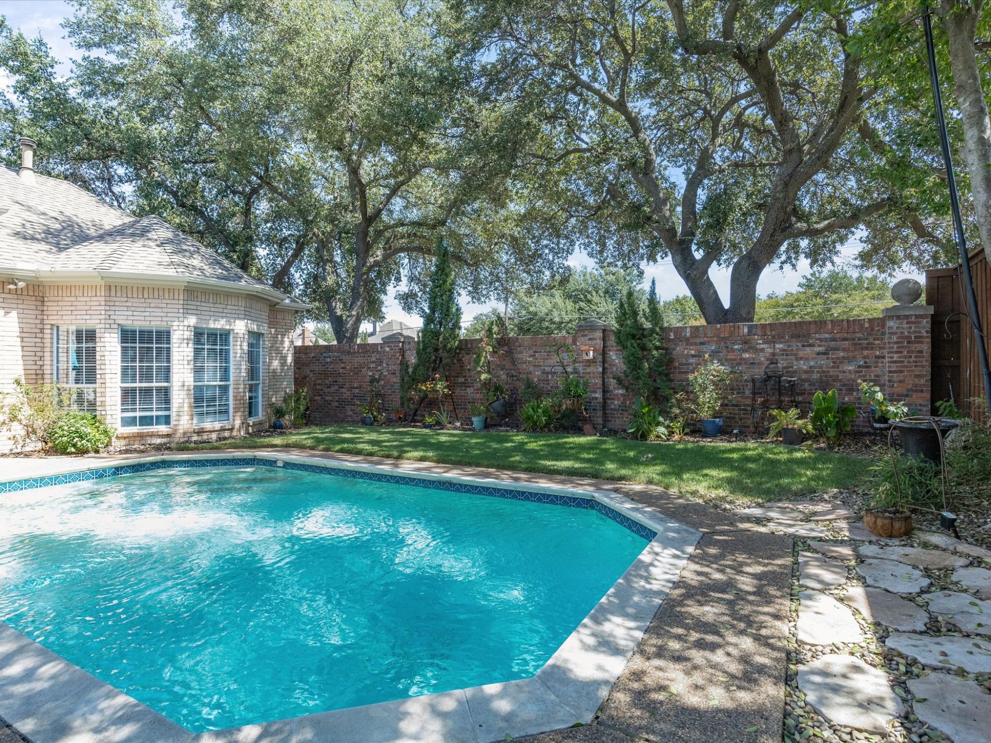 6400 Bermuda Dunes Drive