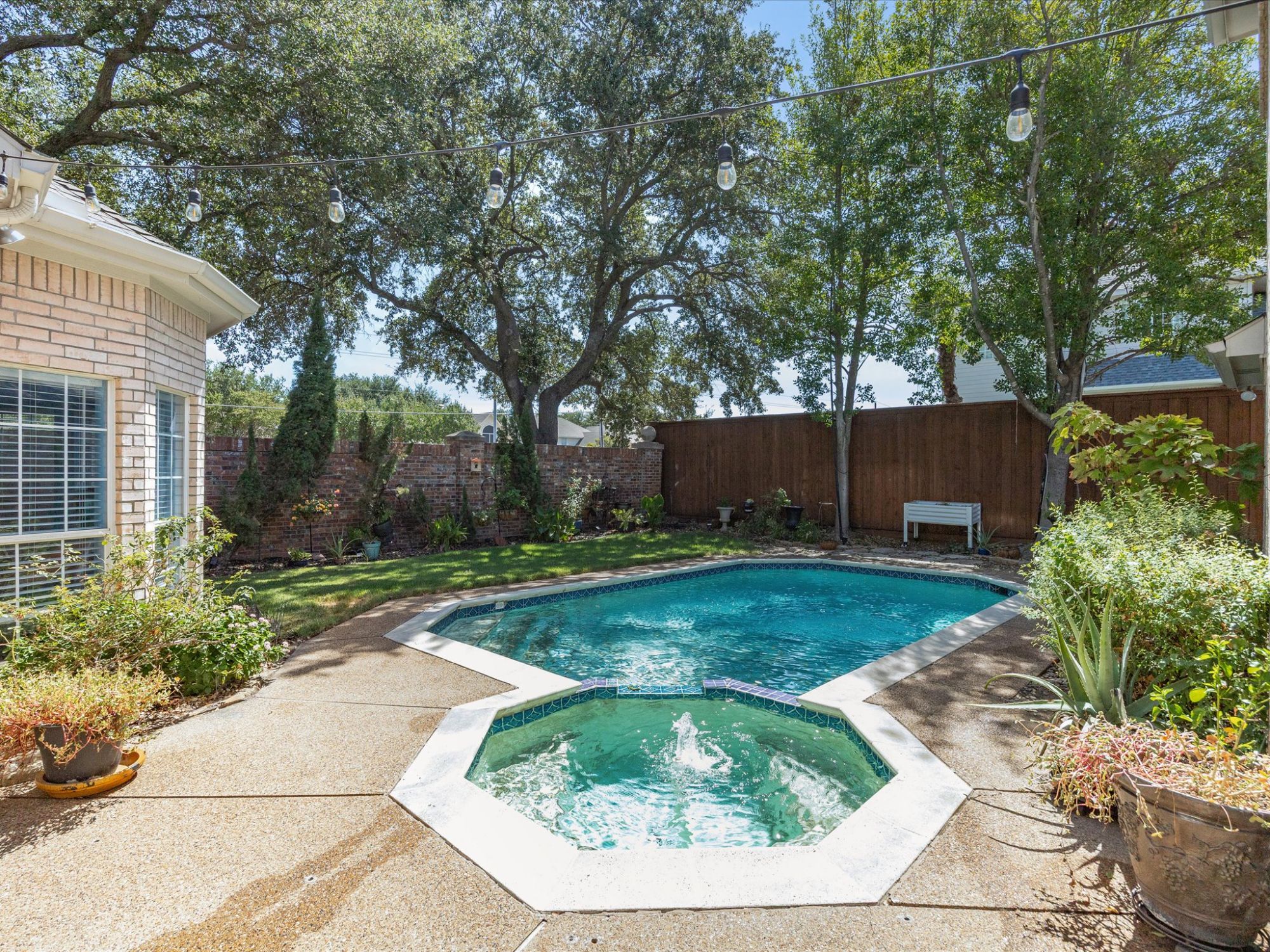 6400 Bermuda Dunes Drive