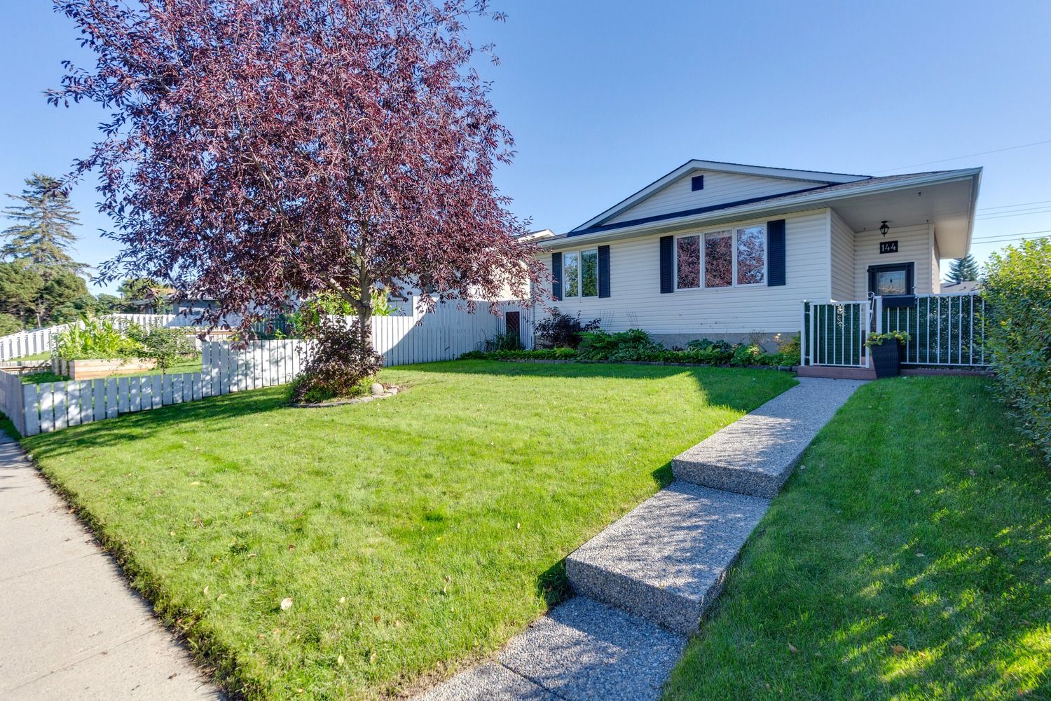 144 Dovercliffe Way SE