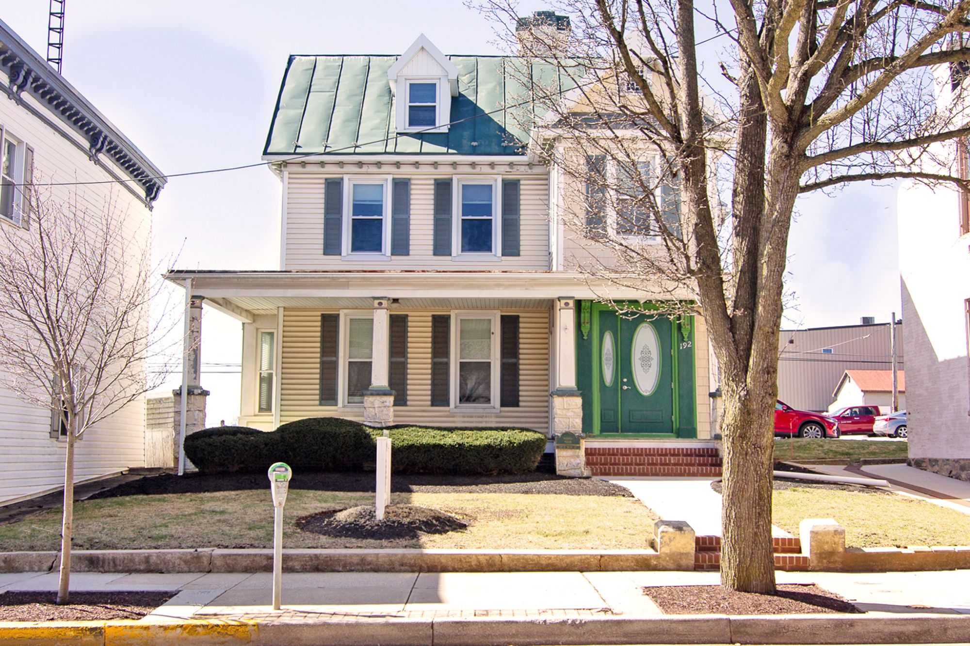 192 East Main Street