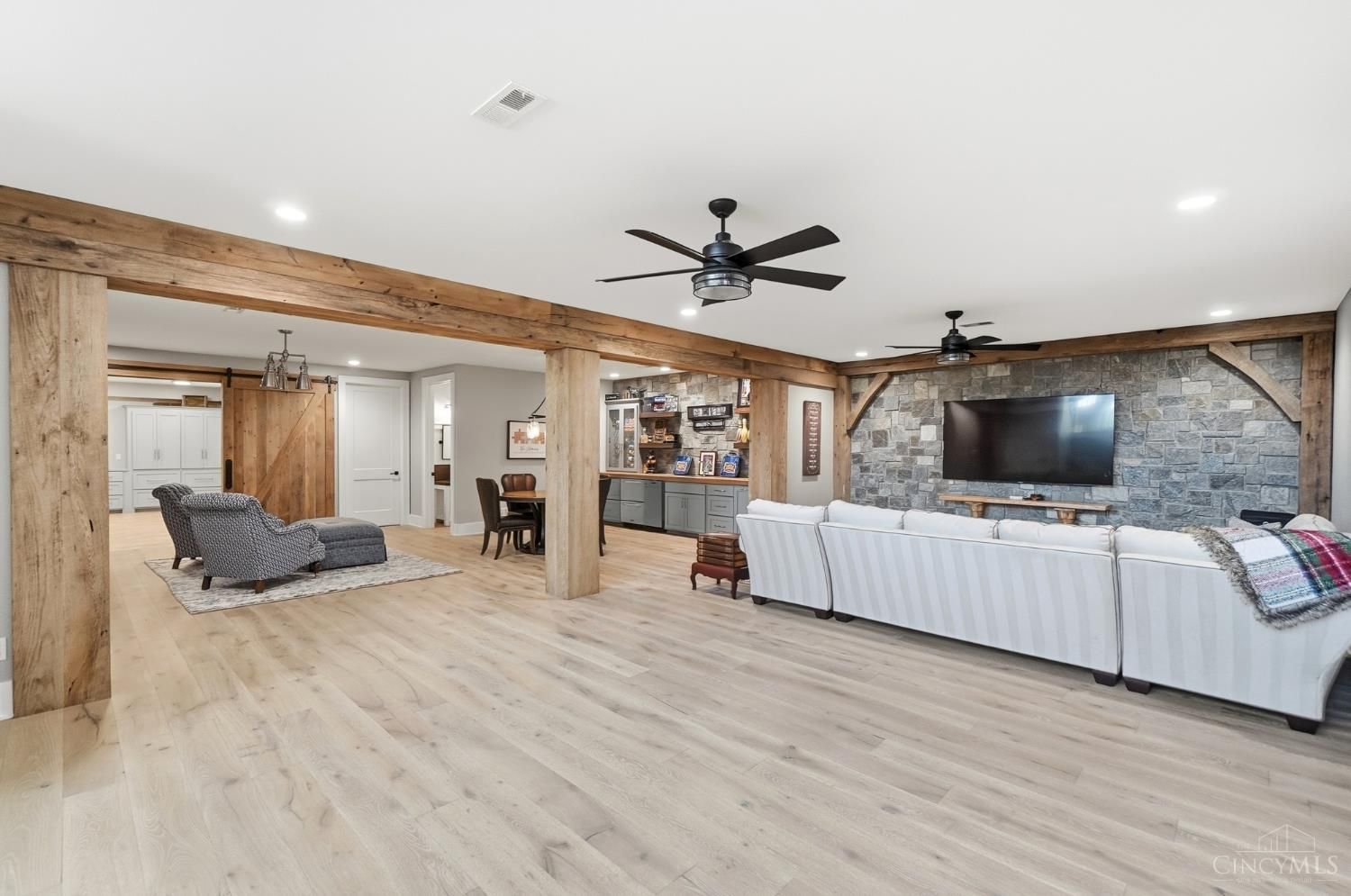 3556 Centerville Road