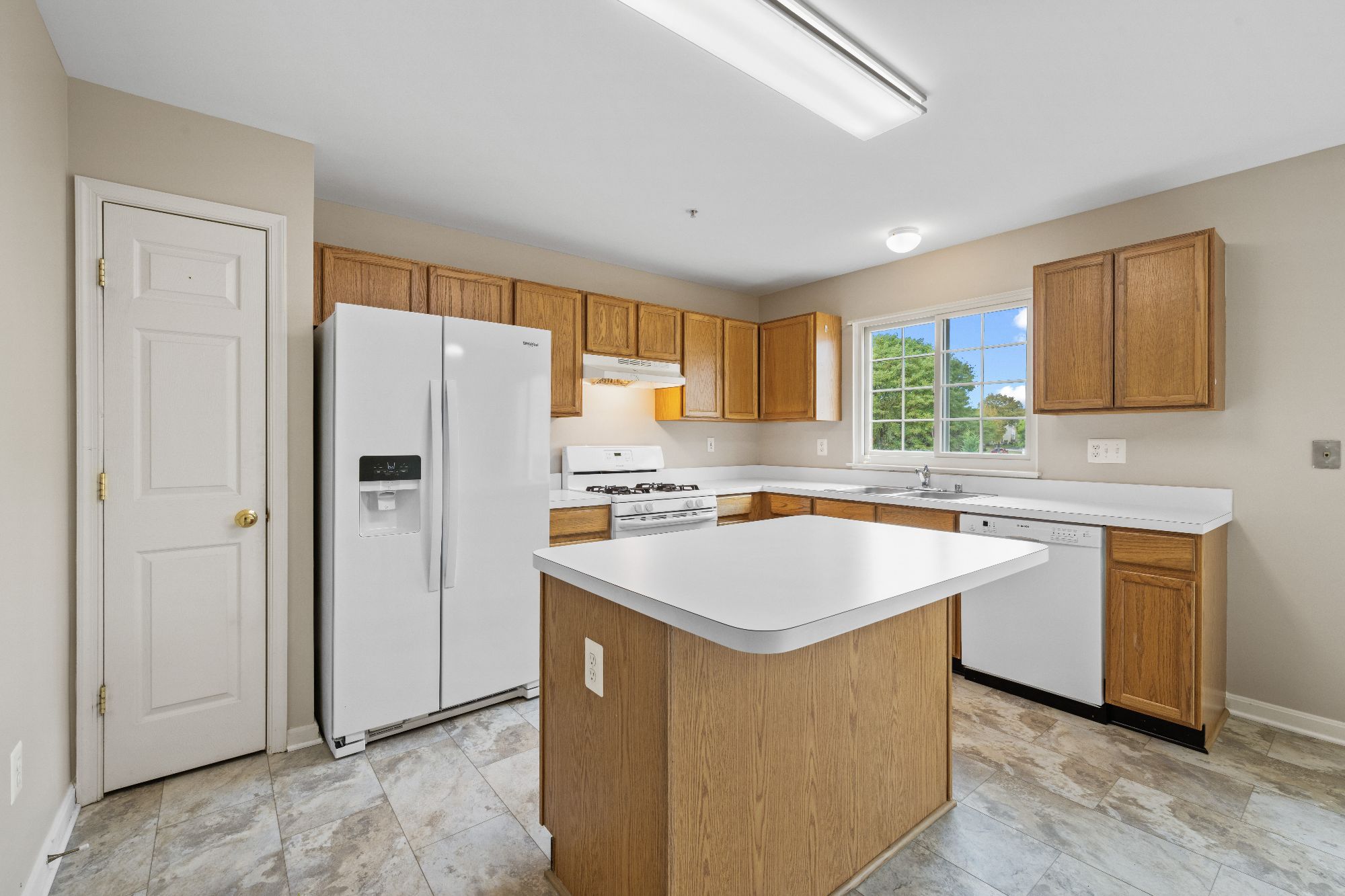 202 Arcadia Shores Circle