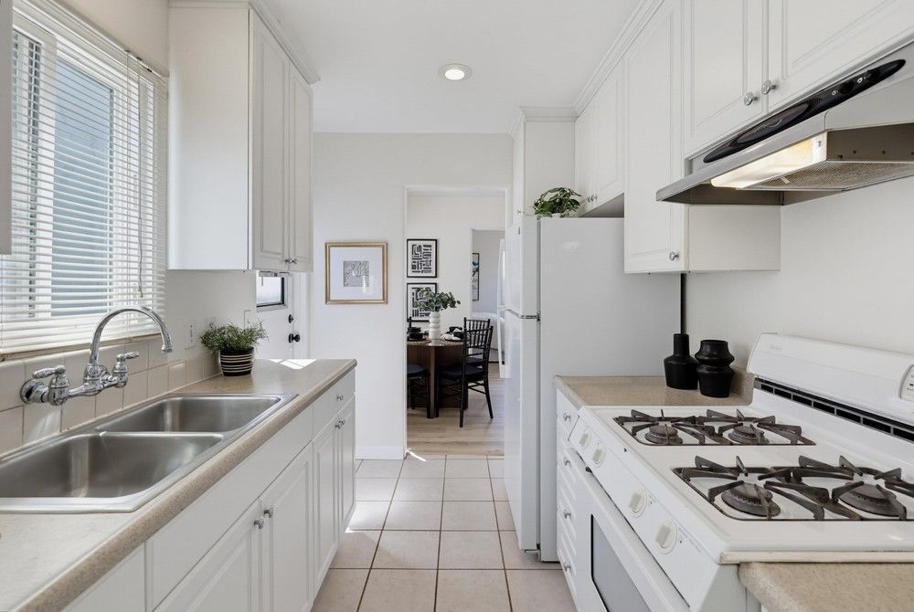 4733-35 Orchard Avenue