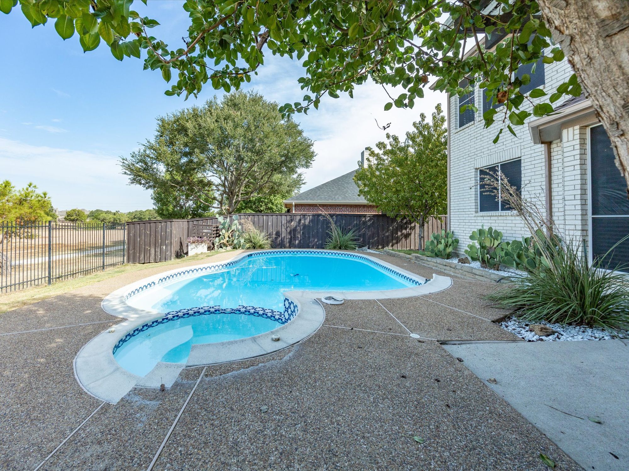 1209 Silverwood Drive