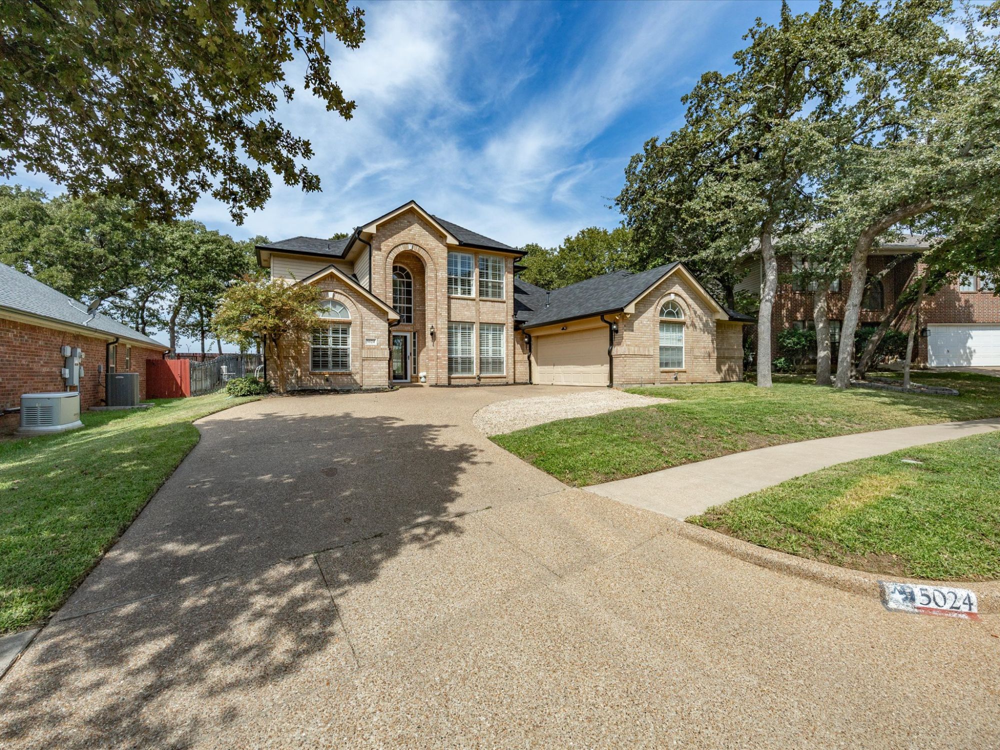 5024 Pointclear Court
