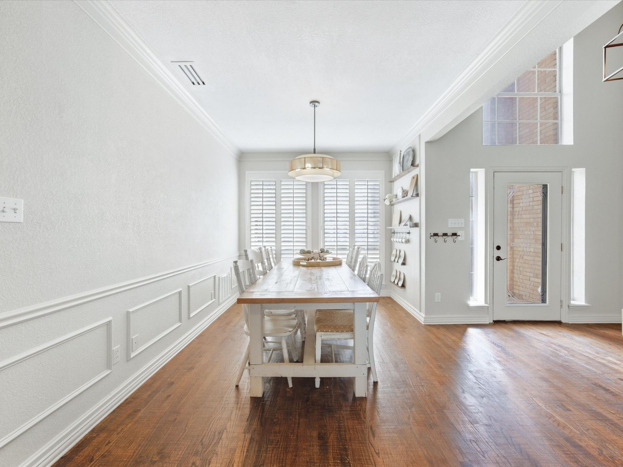 5024 Pointclear Court