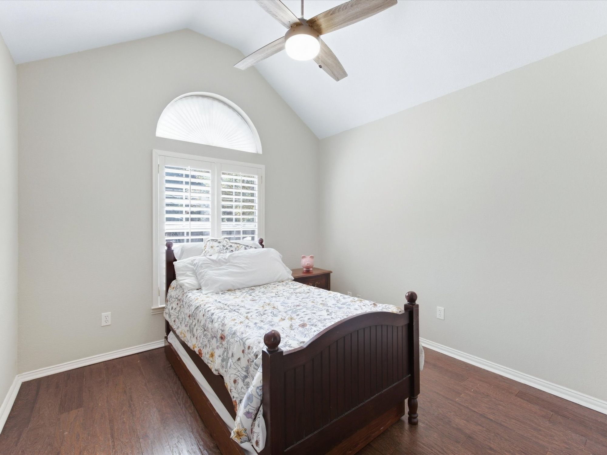 5024 Pointclear Court
