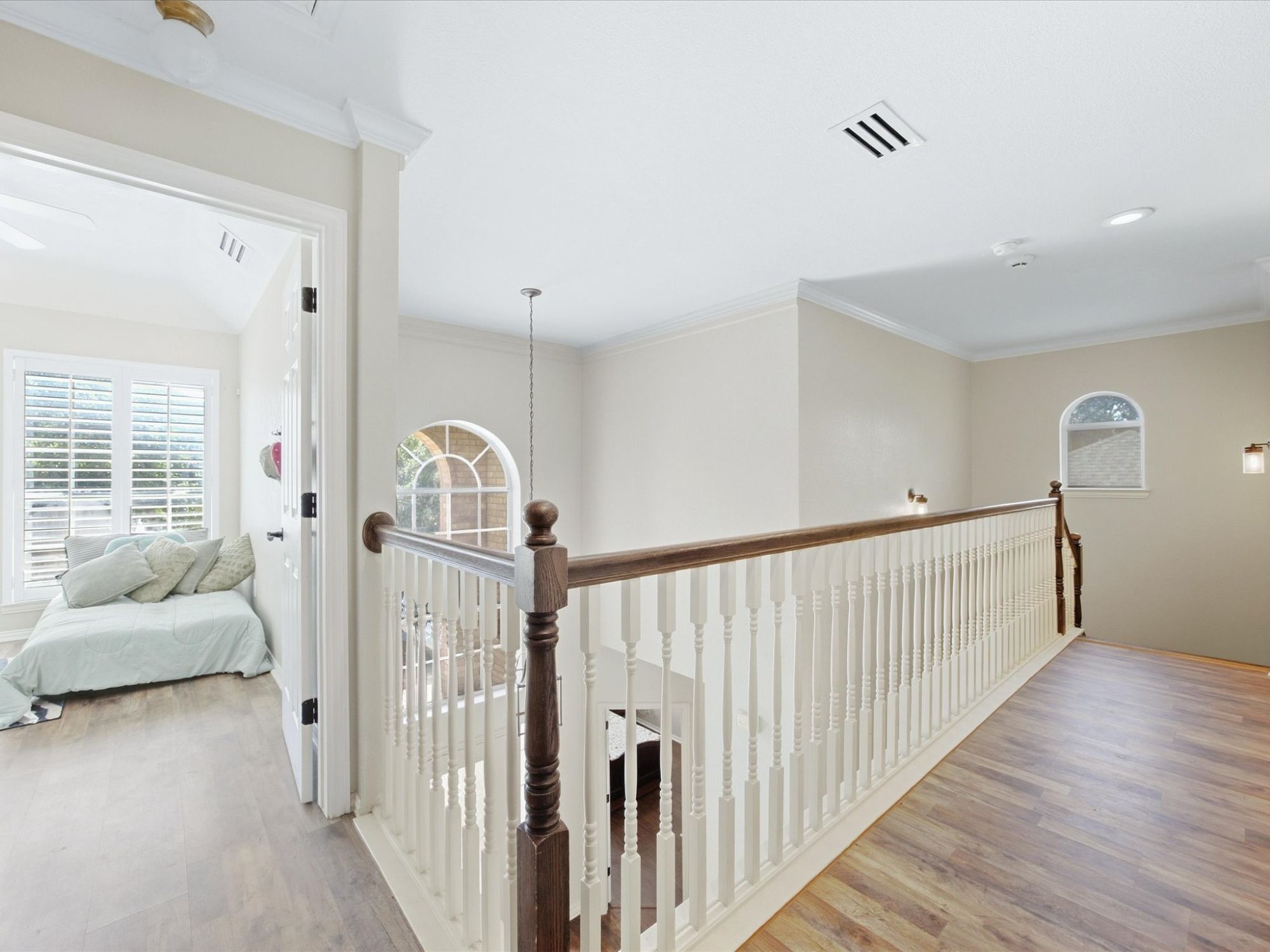 5024 Pointclear Court