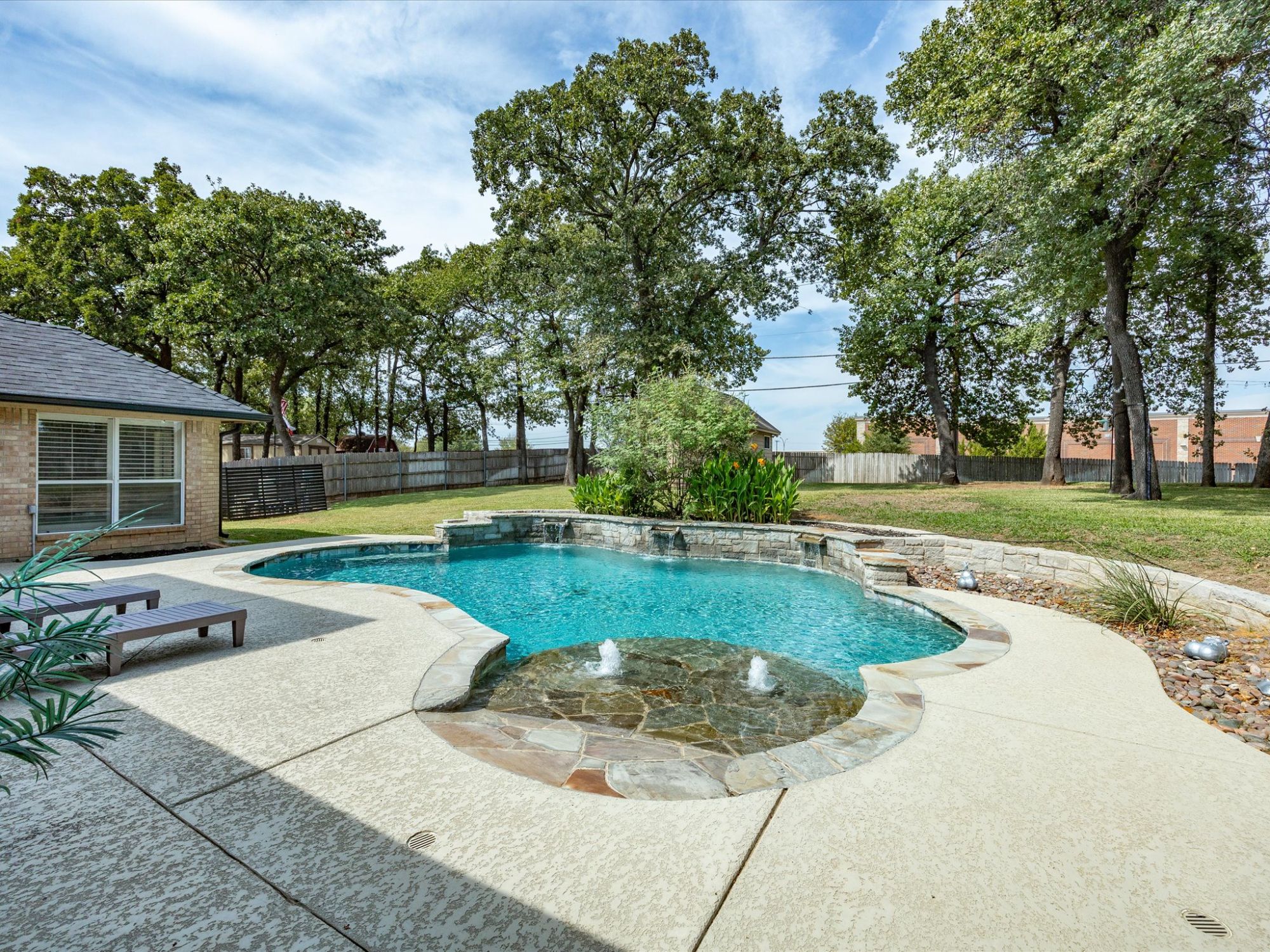5024 Pointclear Court
