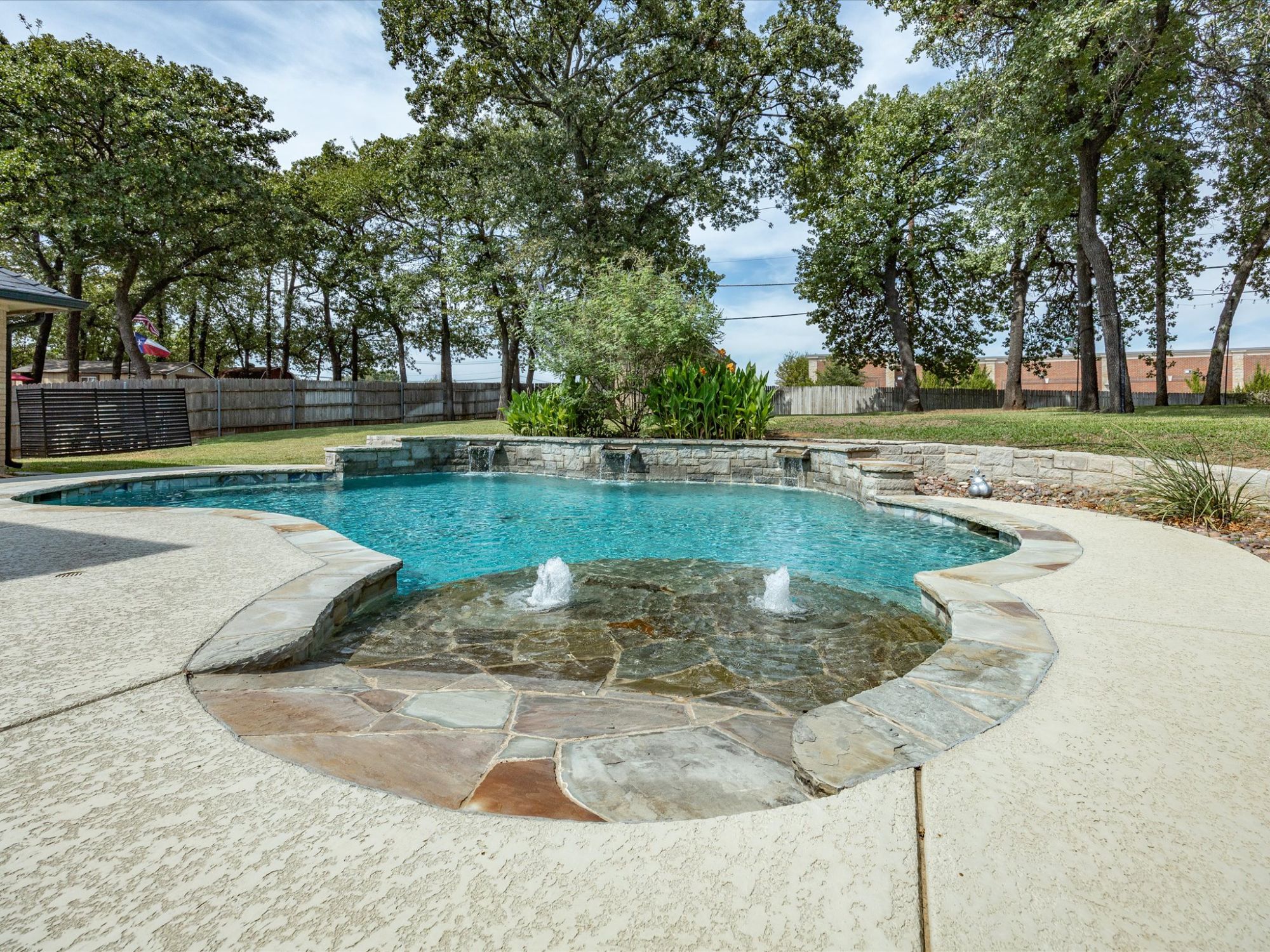 5024 Pointclear Court